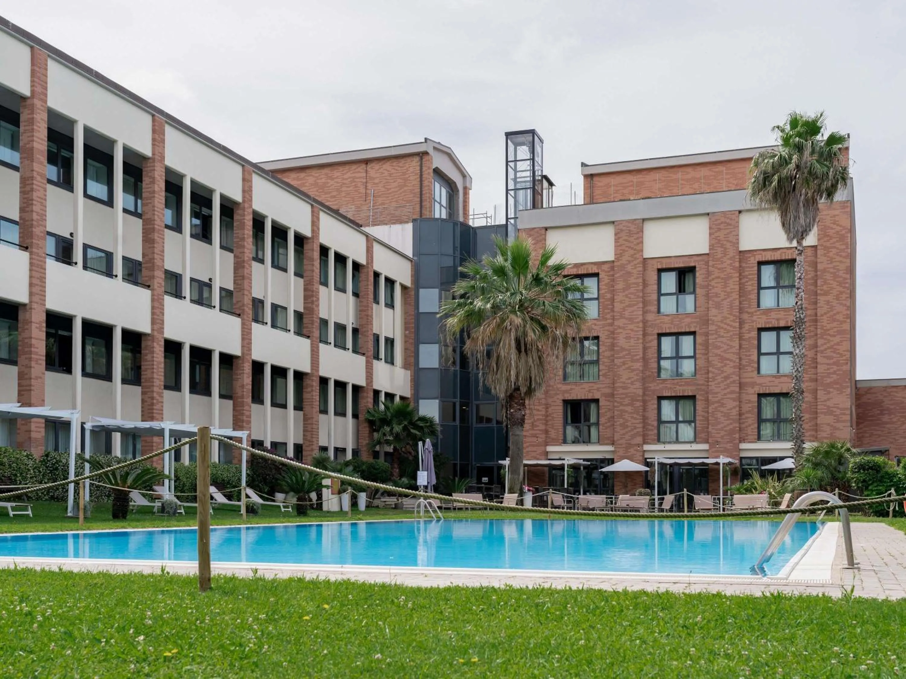 Property building in Mercure Leonardo da Vinci Rome Airport