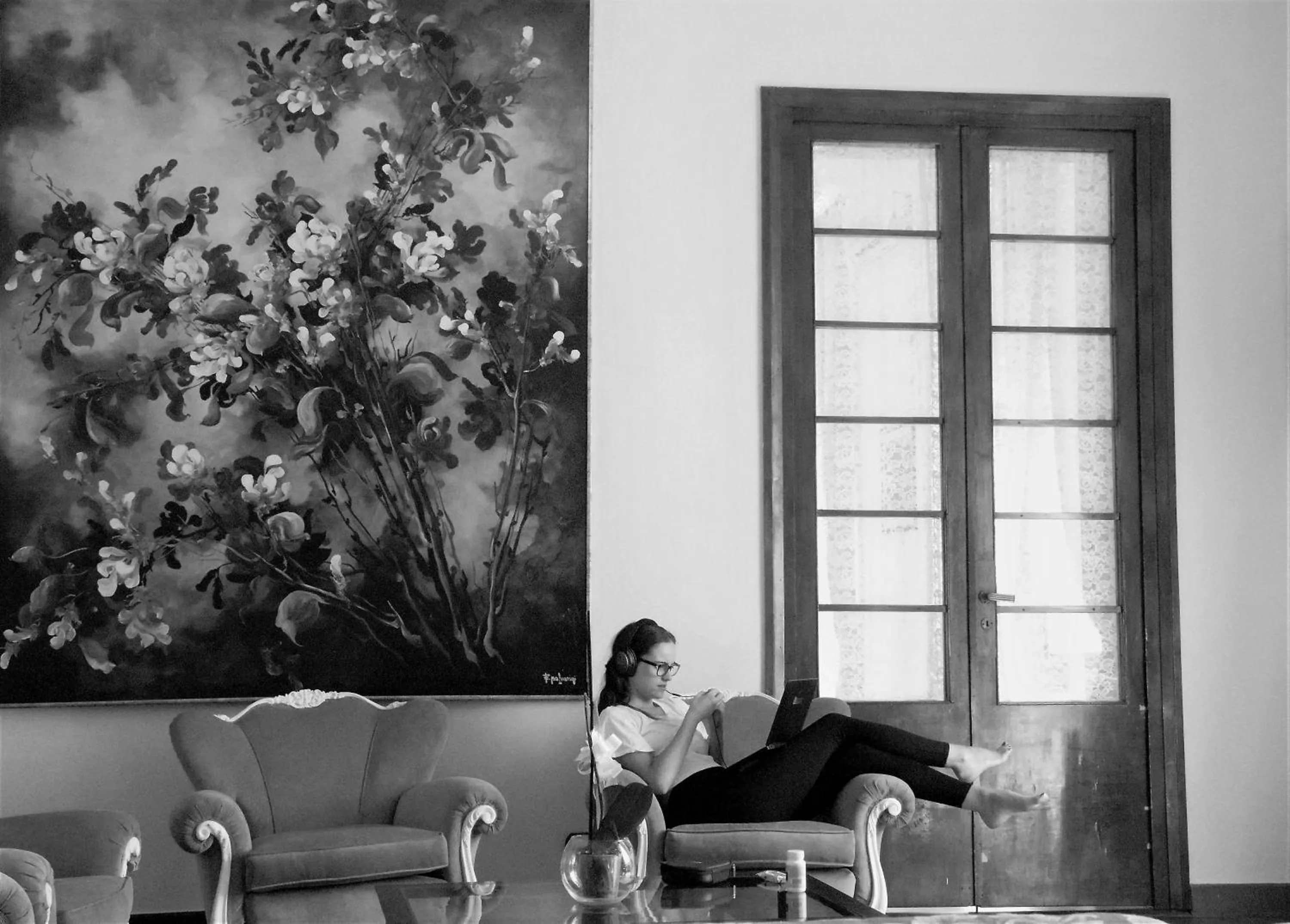 Communal lounge/ TV room in Grand Hotel & des Anglais Spa