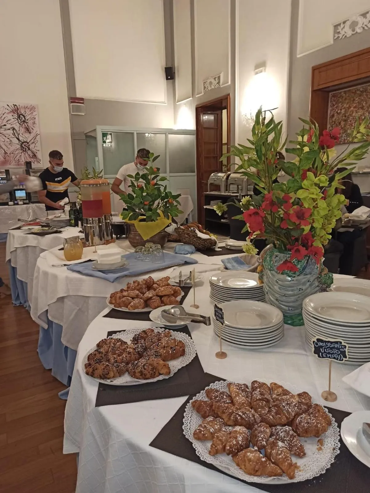 Buffet breakfast in Grand Hotel & des Anglais Spa