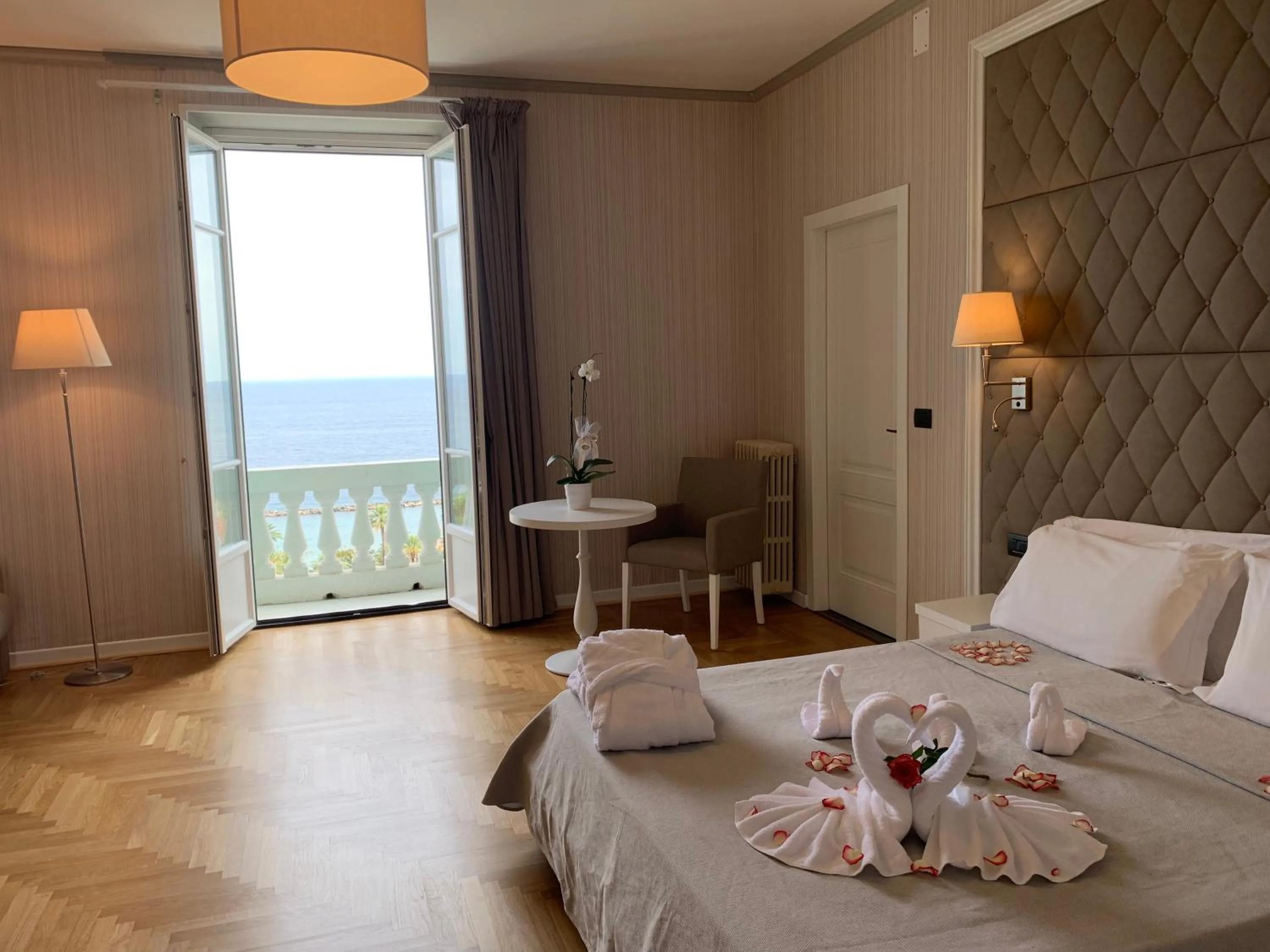 Bed in Grand Hotel & des Anglais Spa