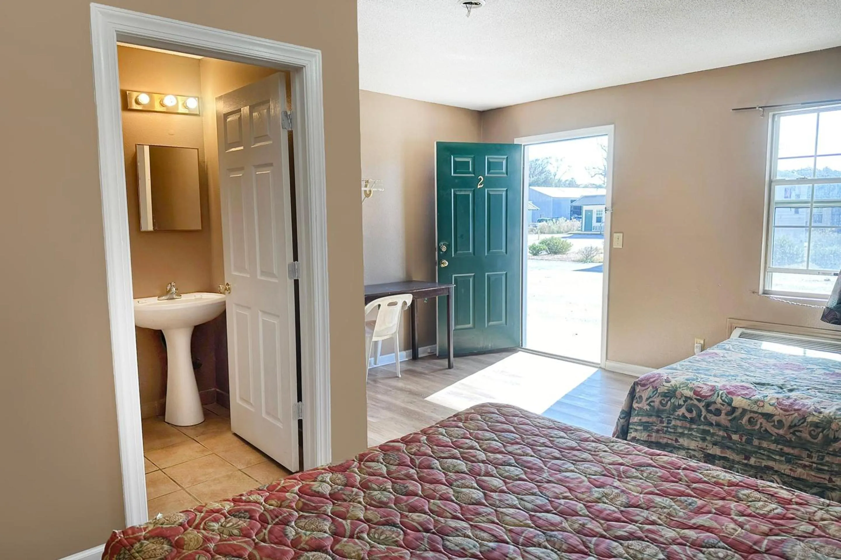 Bedroom, Bed in Sparta Seven Motel By OYO near Milledgeville