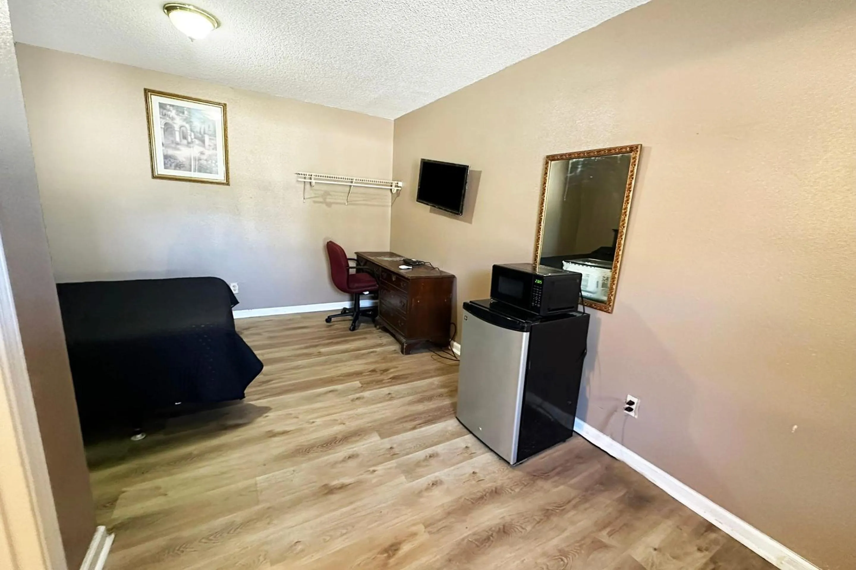 Bedroom in Sparta Seven Motel By OYO near Milledgeville