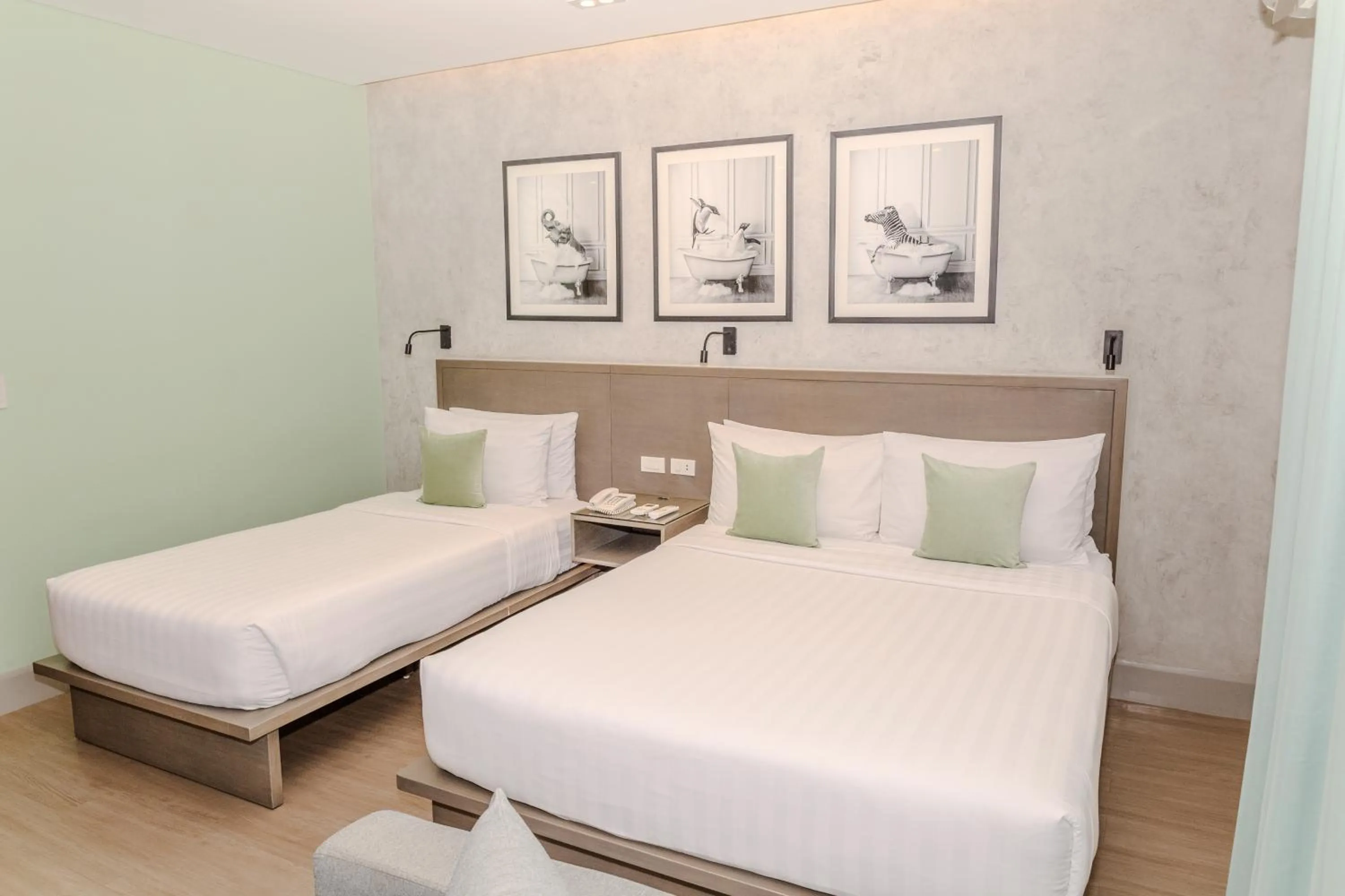 Bedroom, Bed in Primeway Suites Cebu