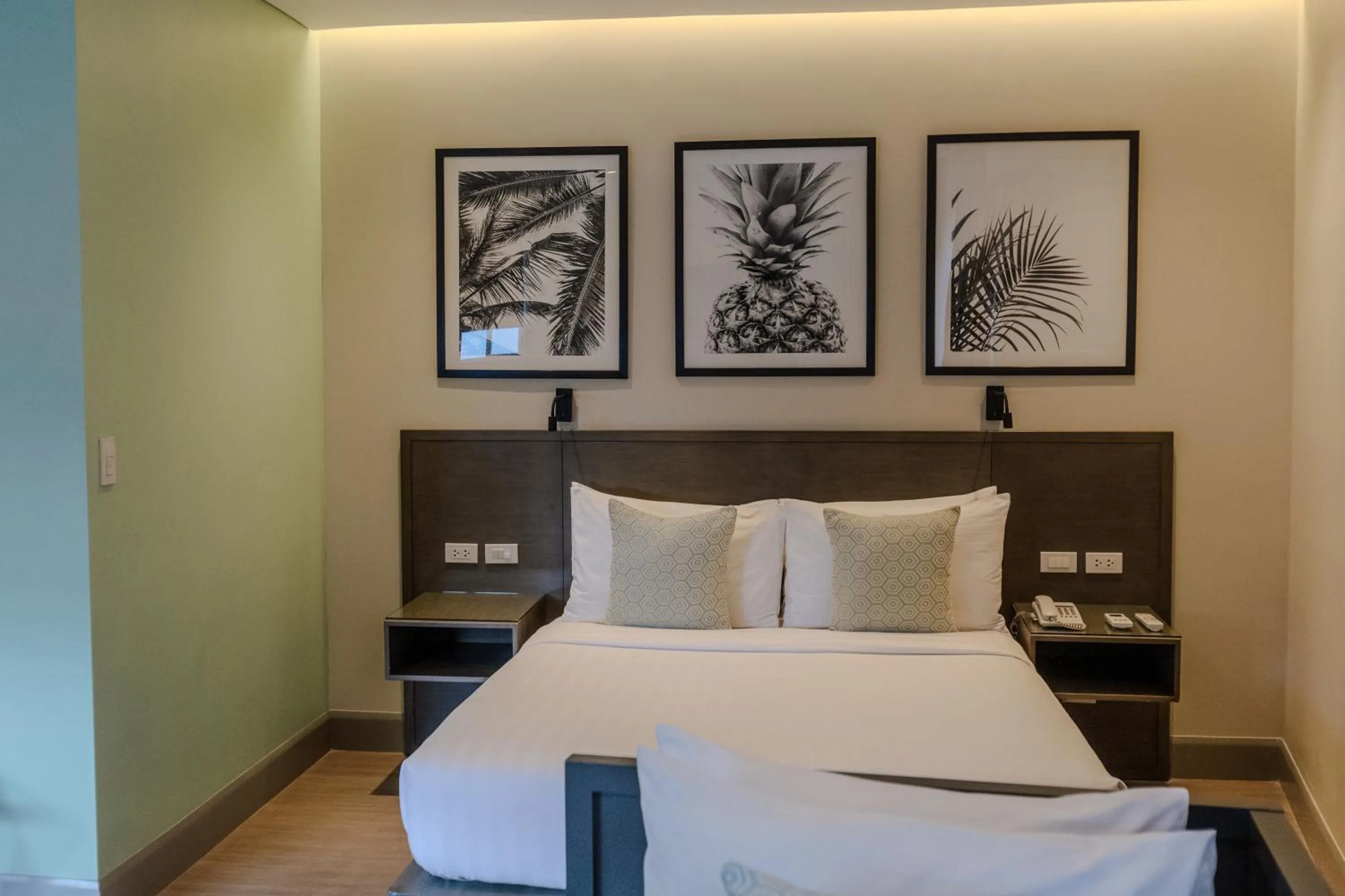 Bedroom, Bed in Primeway Suites Cebu