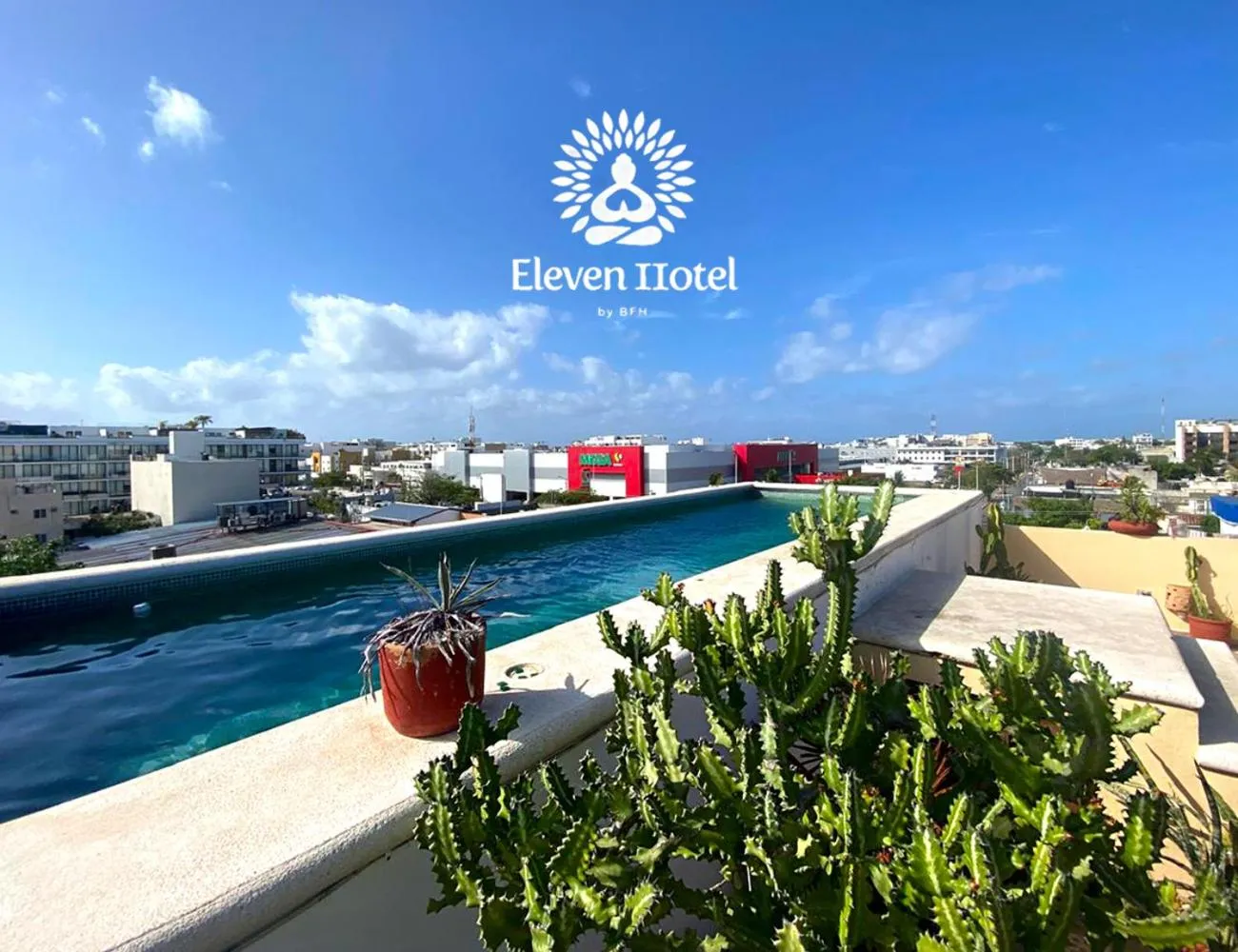 Swimming pool in Hotel Eleven