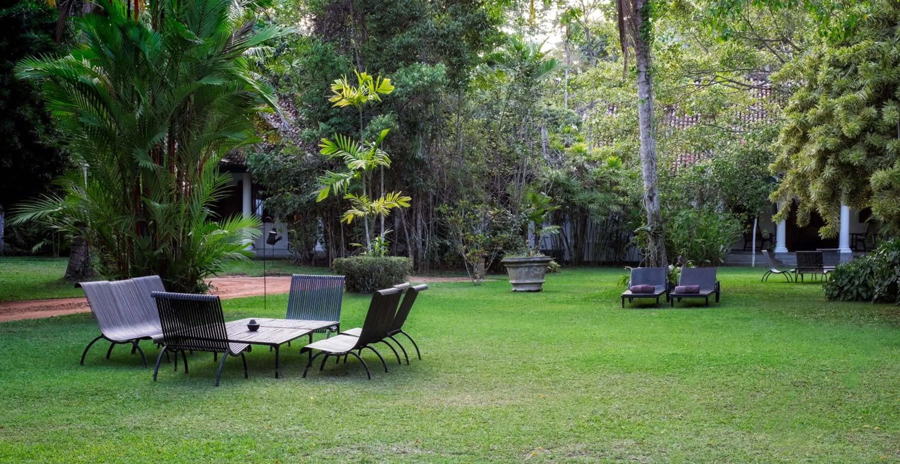 Garden in Nisala Arana Boutique Hotel