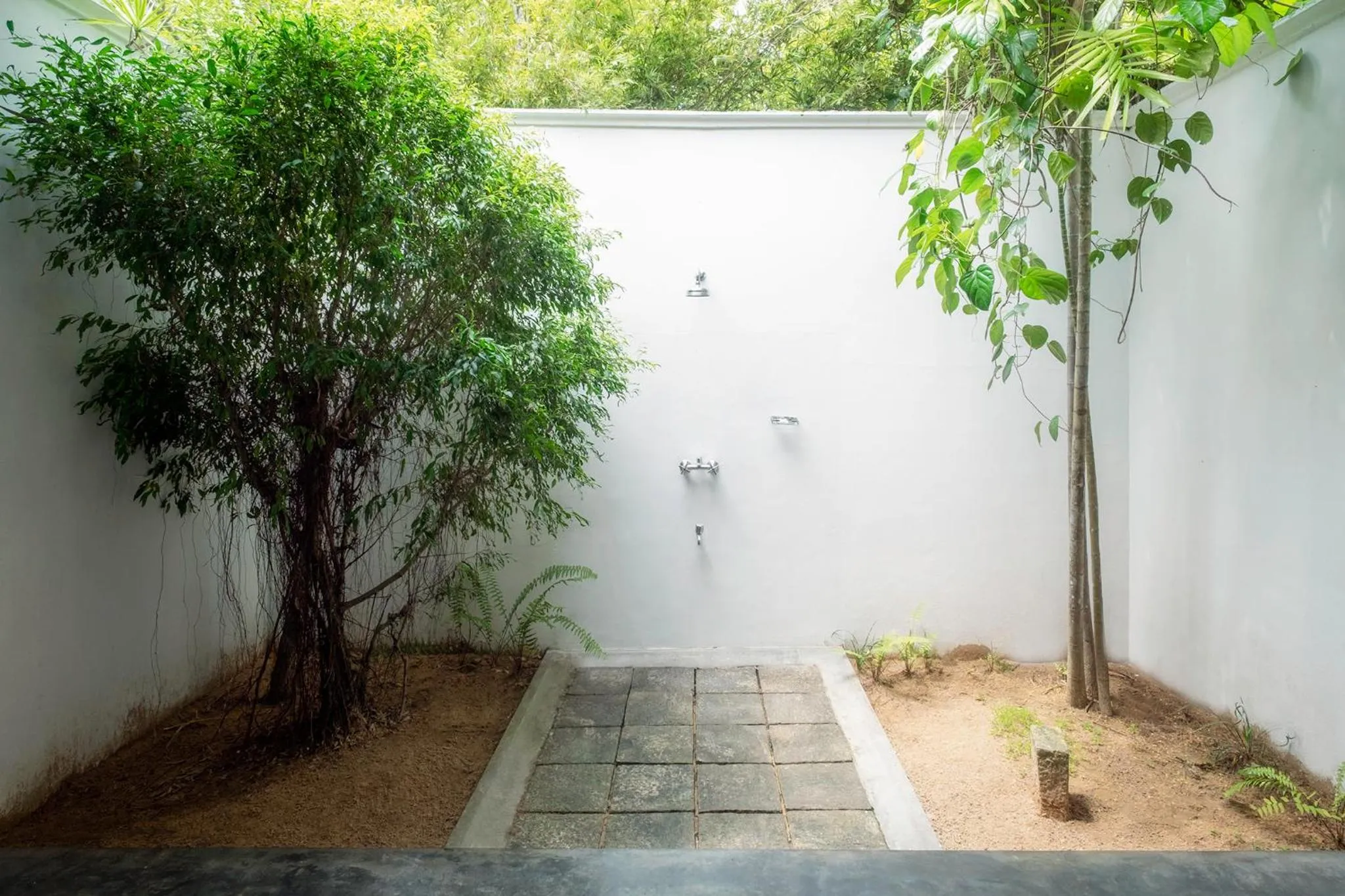 Shower in Nisala Arana Boutique Hotel