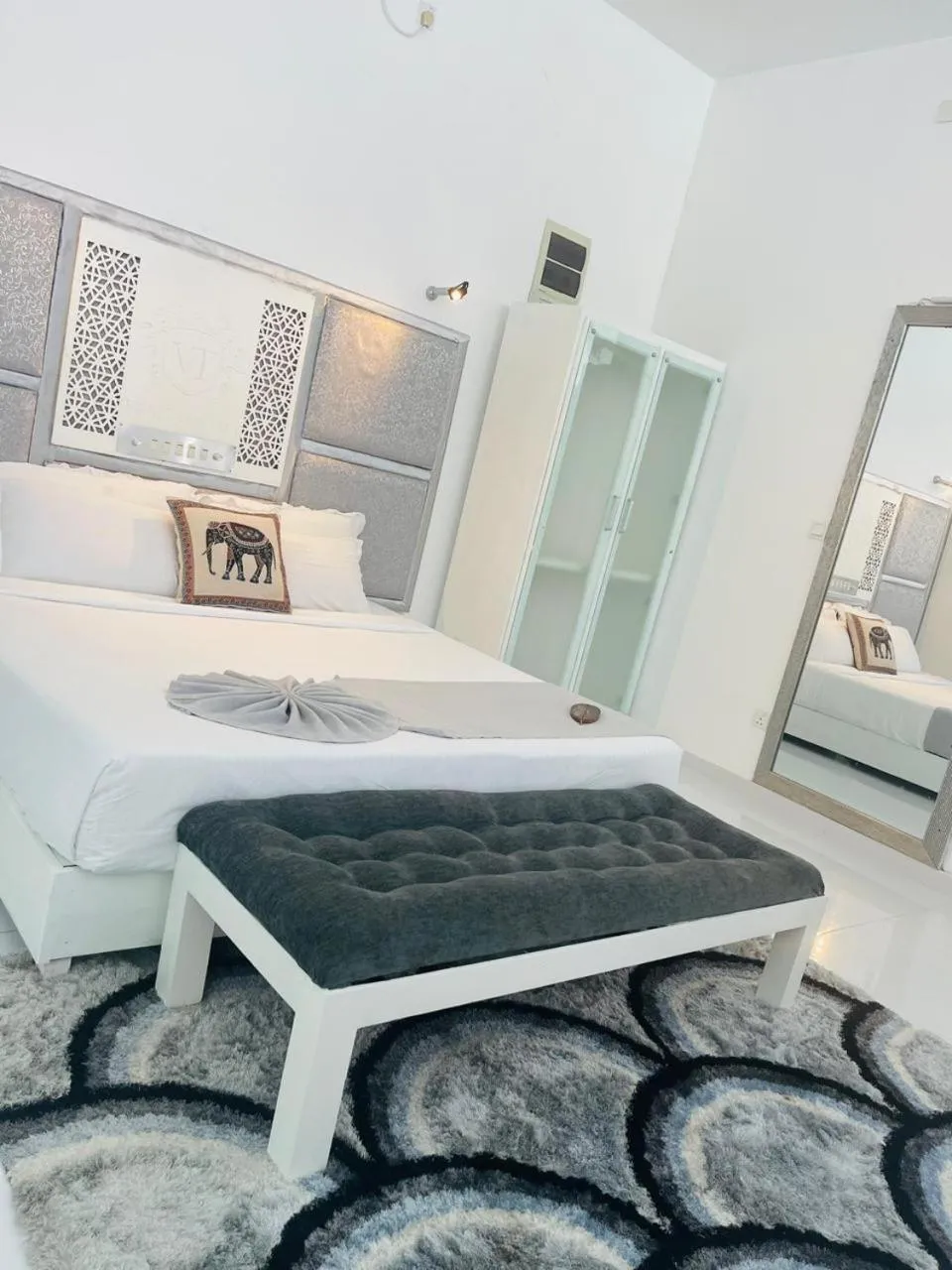 Bed in Villa Thawthisa The Boutique Hotel Unawatuna