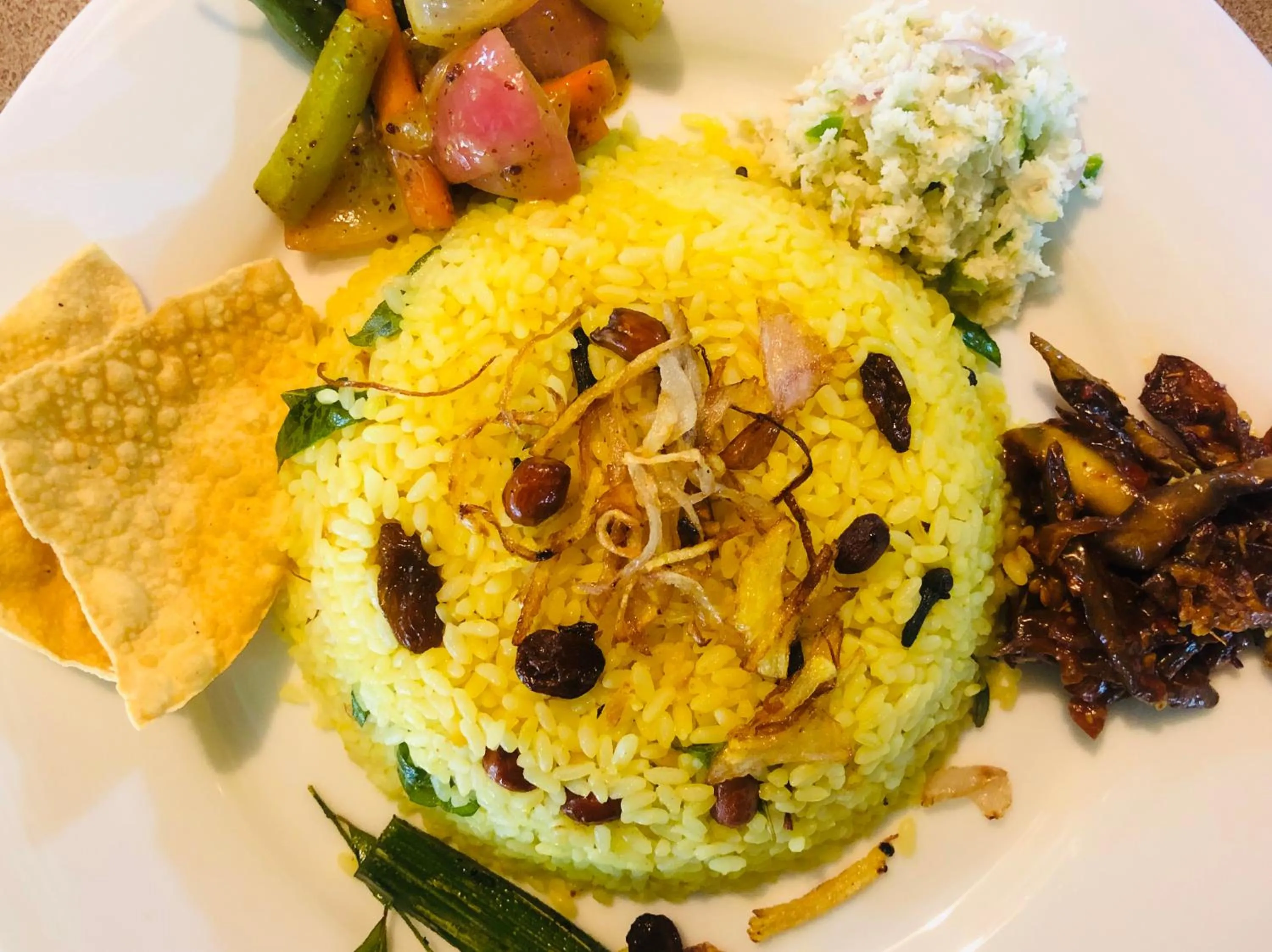 Food and drinks in River Garden Resort