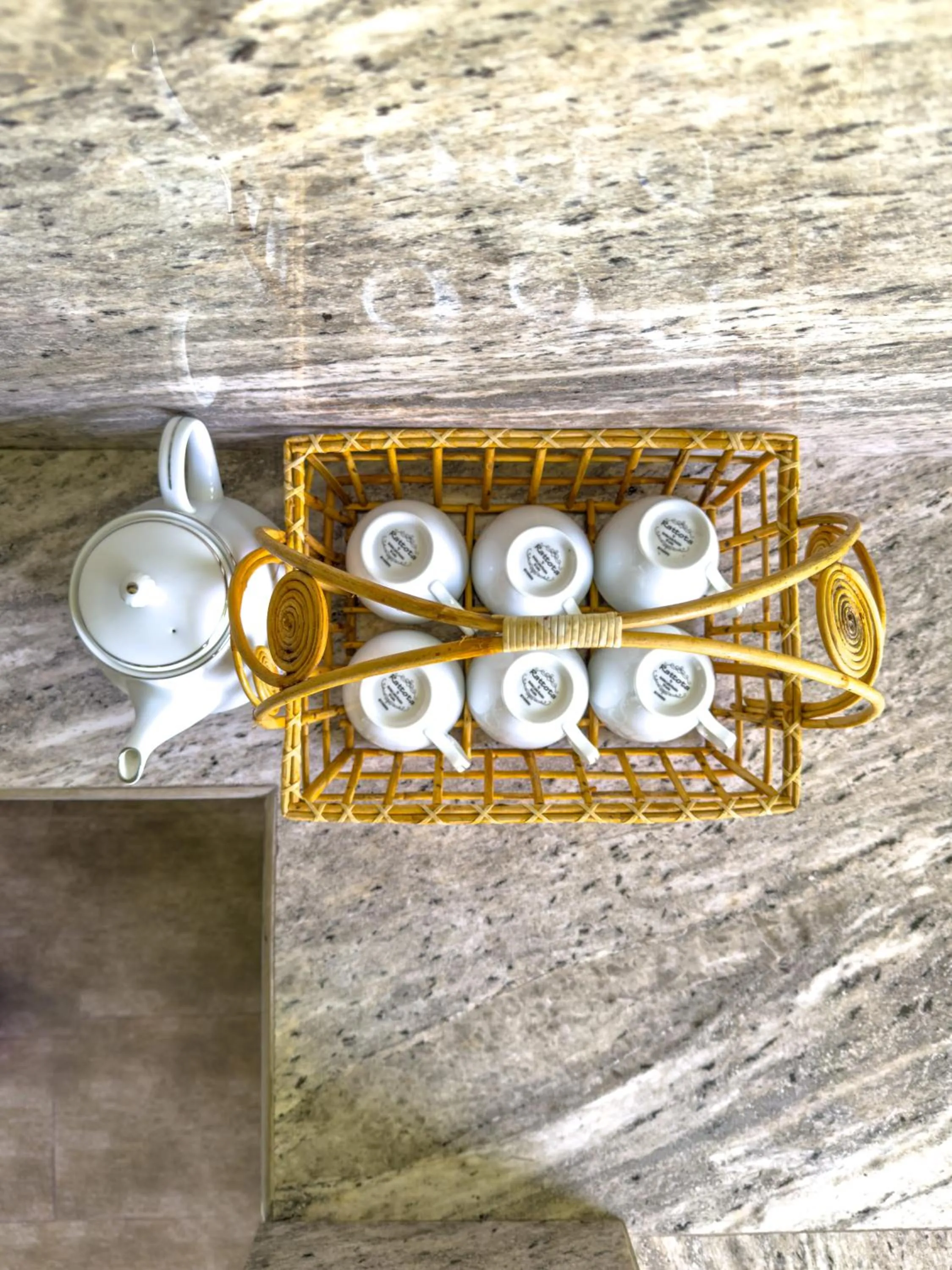 Coffee/tea facilities in Leisure Land