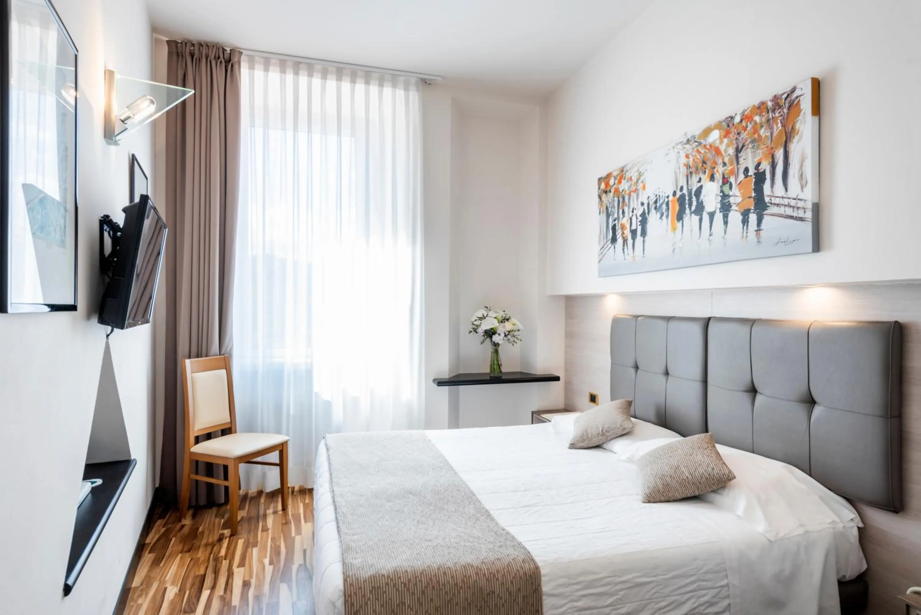 Photo of the whole room, Bed in Hotel Asnigo