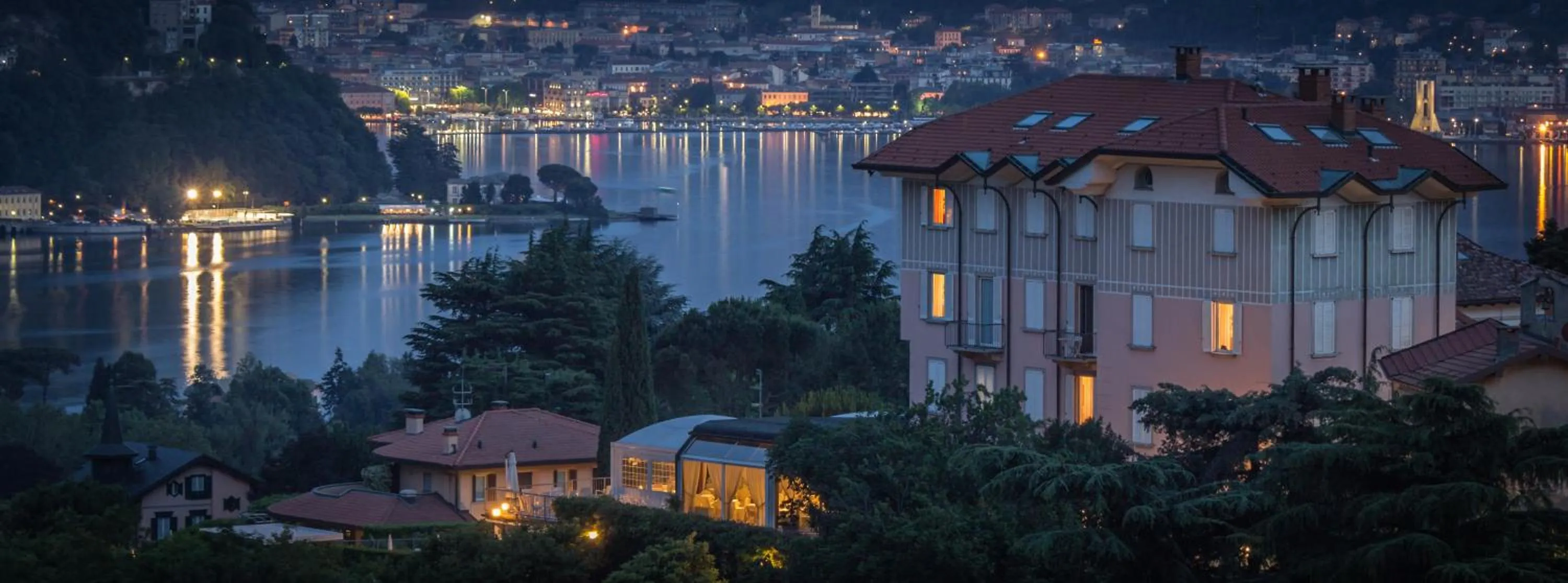 Property building in Hotel Asnigo