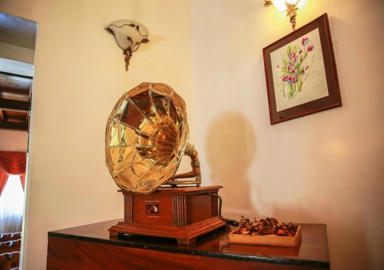 Decorative detail in Hotel Glendower