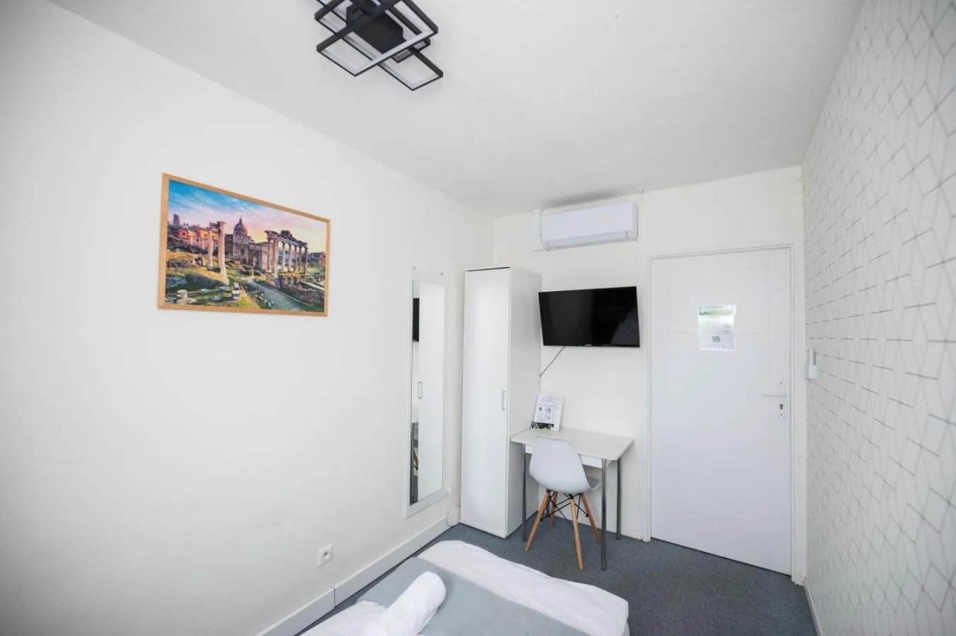 View (from property/room), Bed in City Place Noclegi