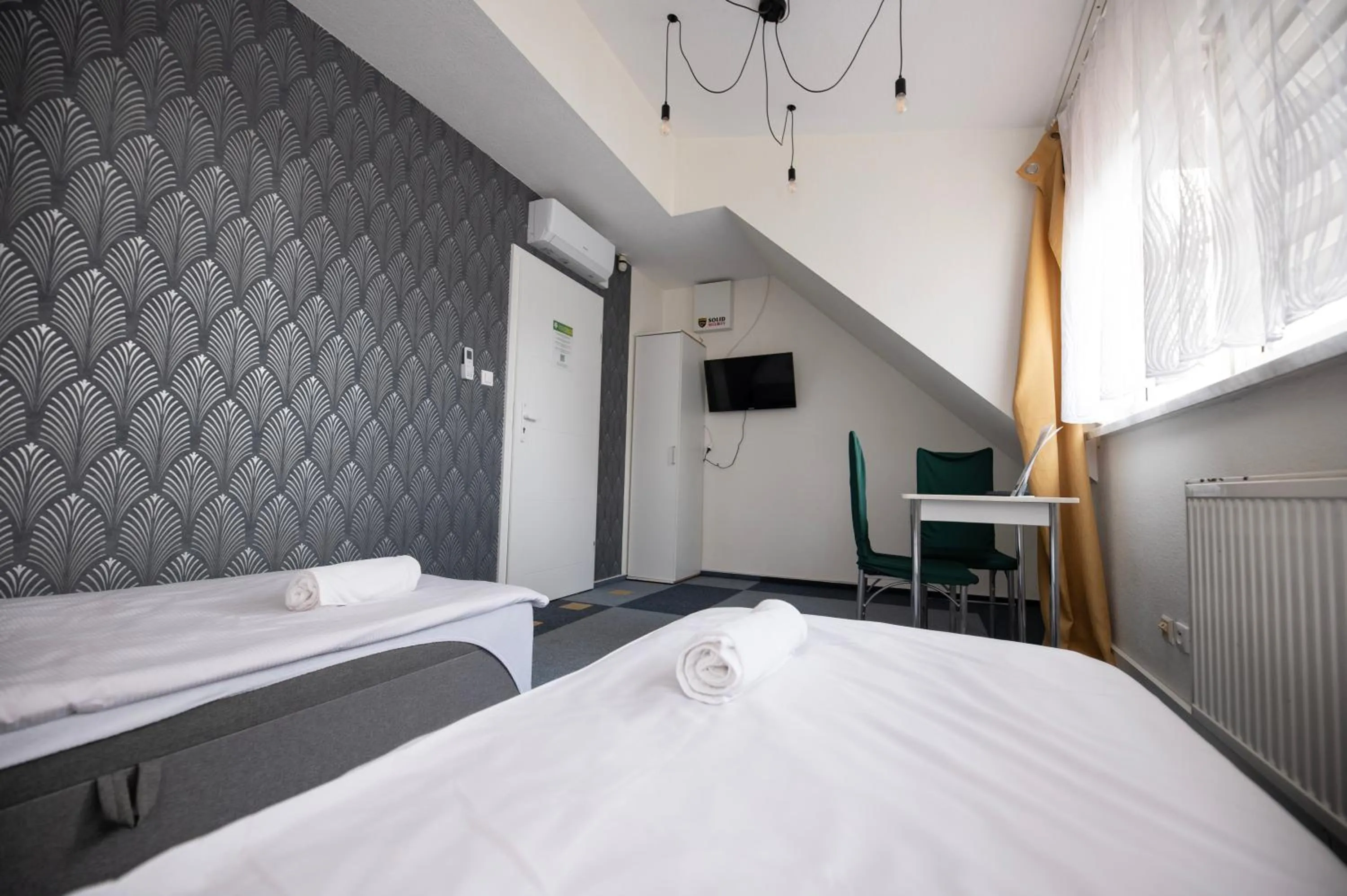 air conditioner, Bed in City Place Noclegi