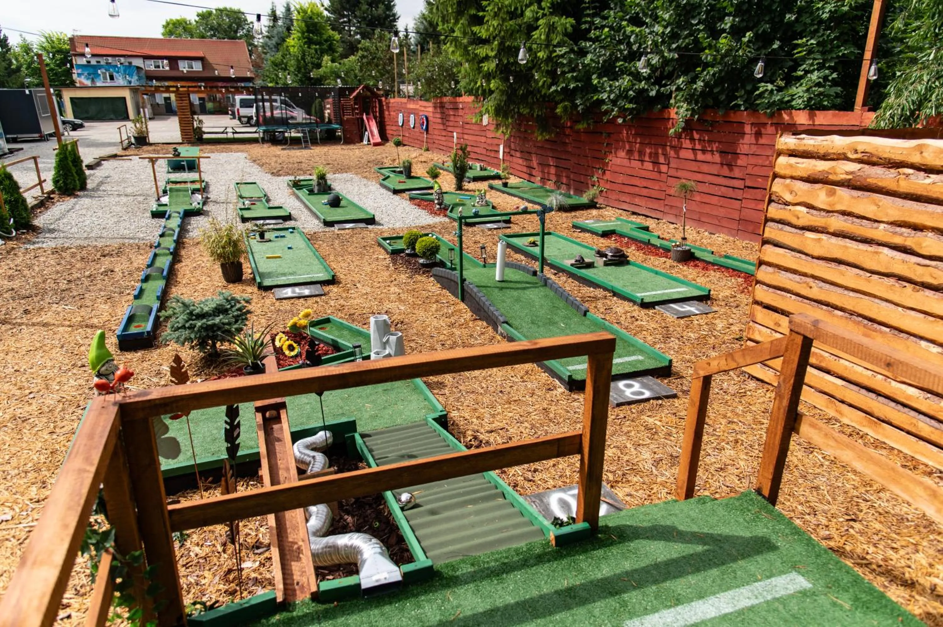 Minigolf in City Place Noclegi