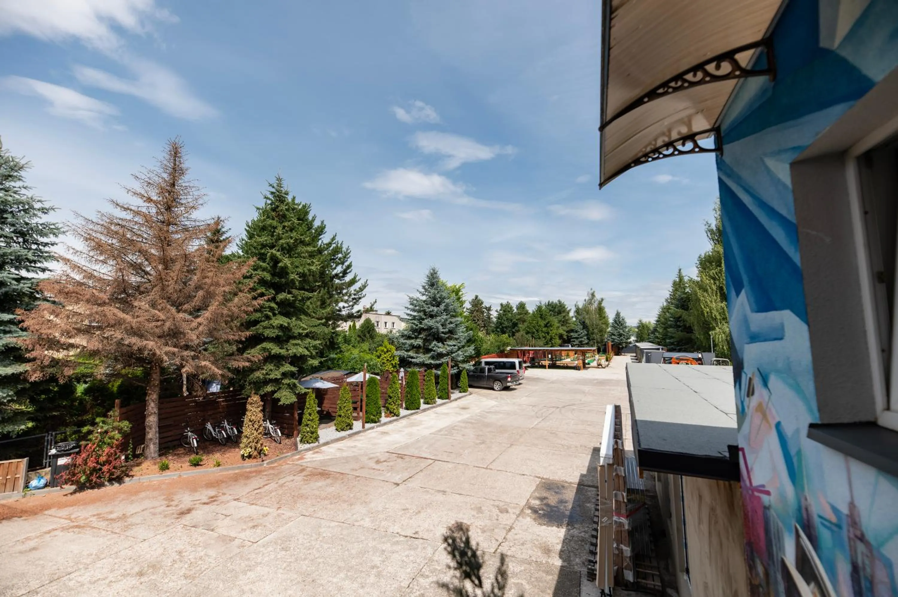 Property building in City Place Noclegi