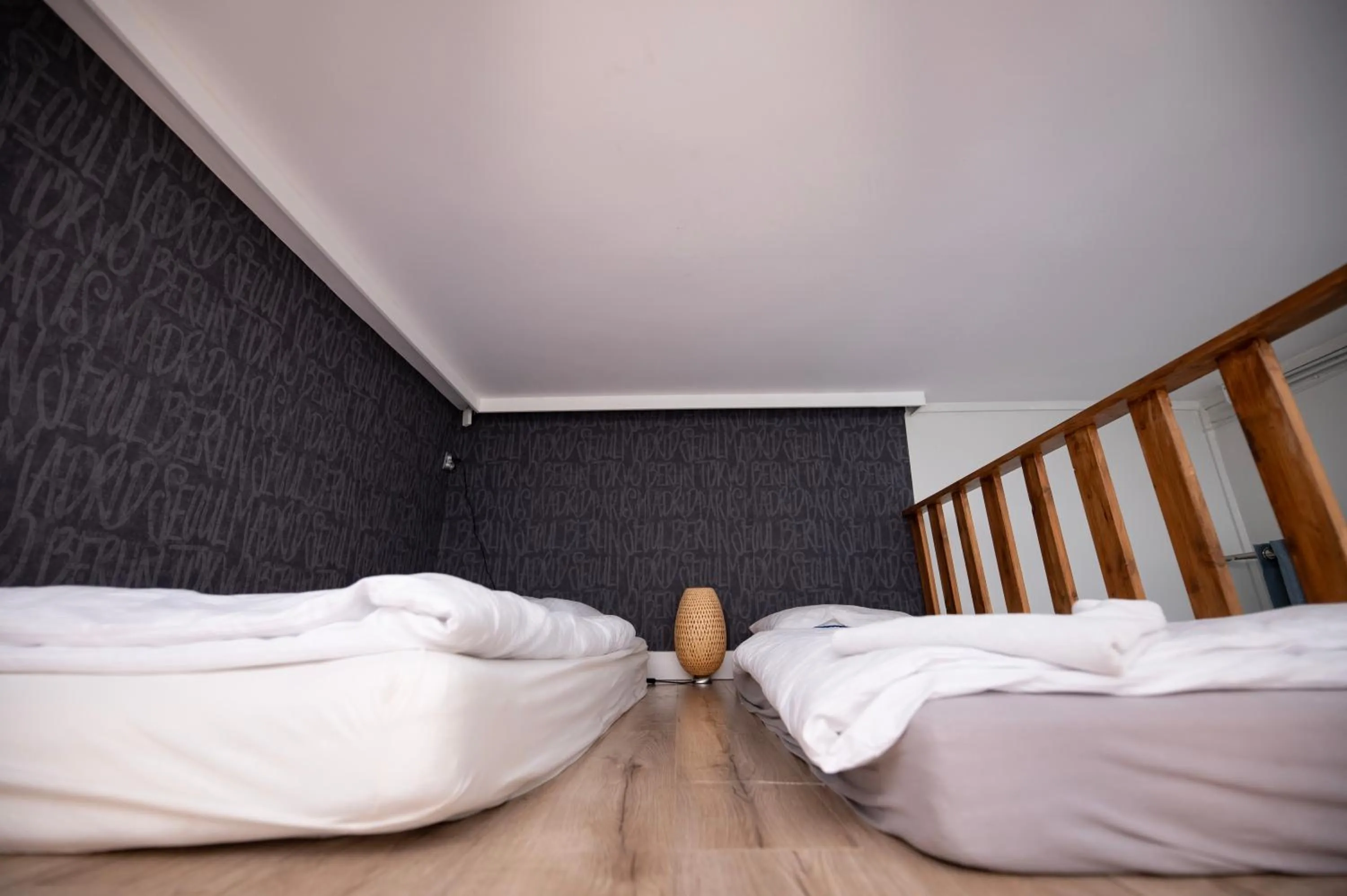 Photo of the whole room, Bed in City Place Noclegi