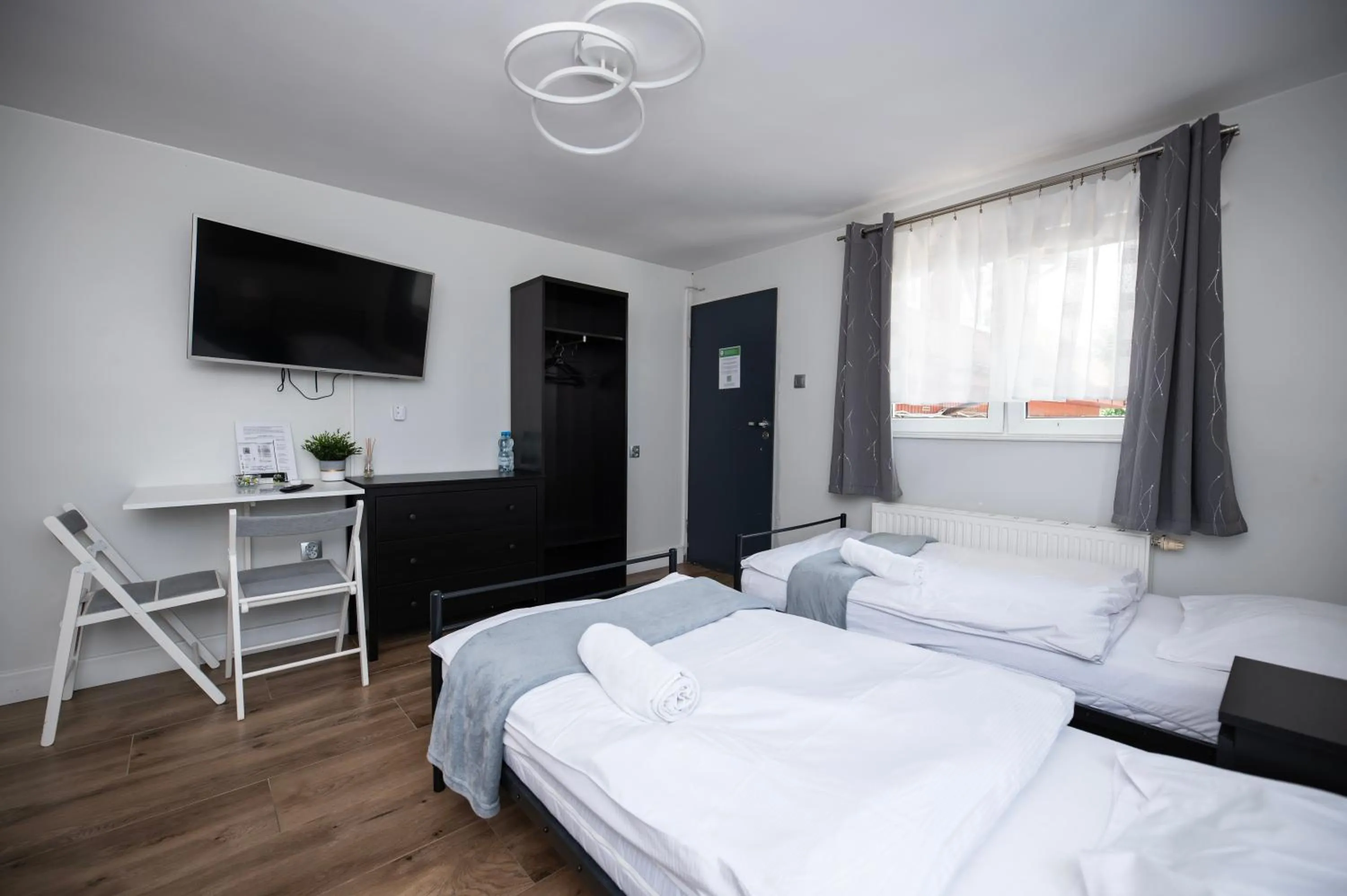 TV and multimedia, Bed in City Place Noclegi