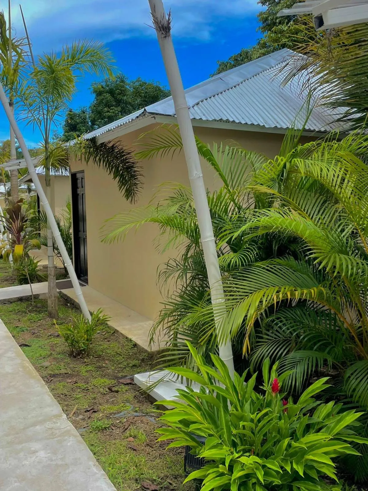 Day in Grand Park Manuel Antonio - Adults Only