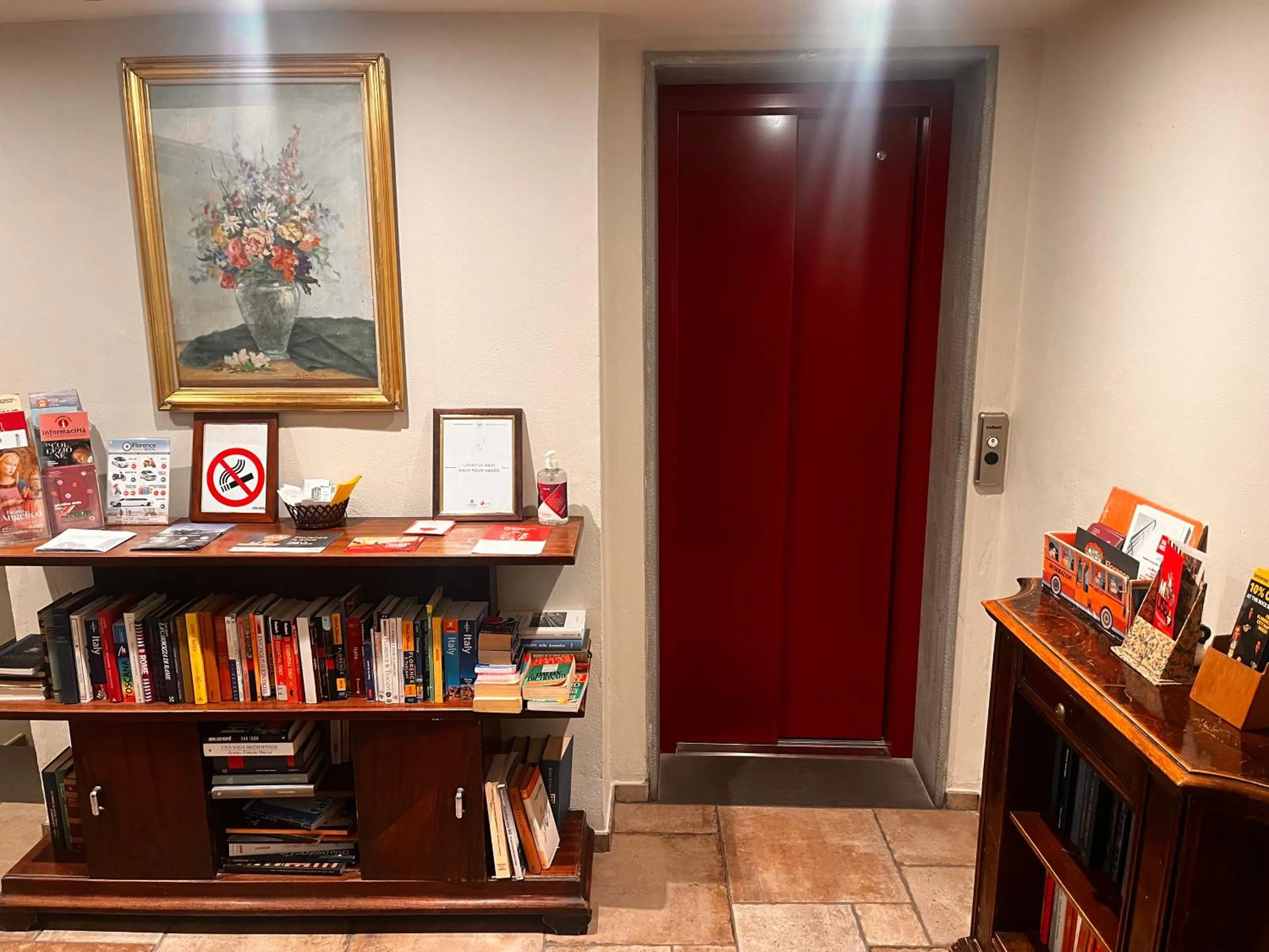 elevator in Hotel Nizza