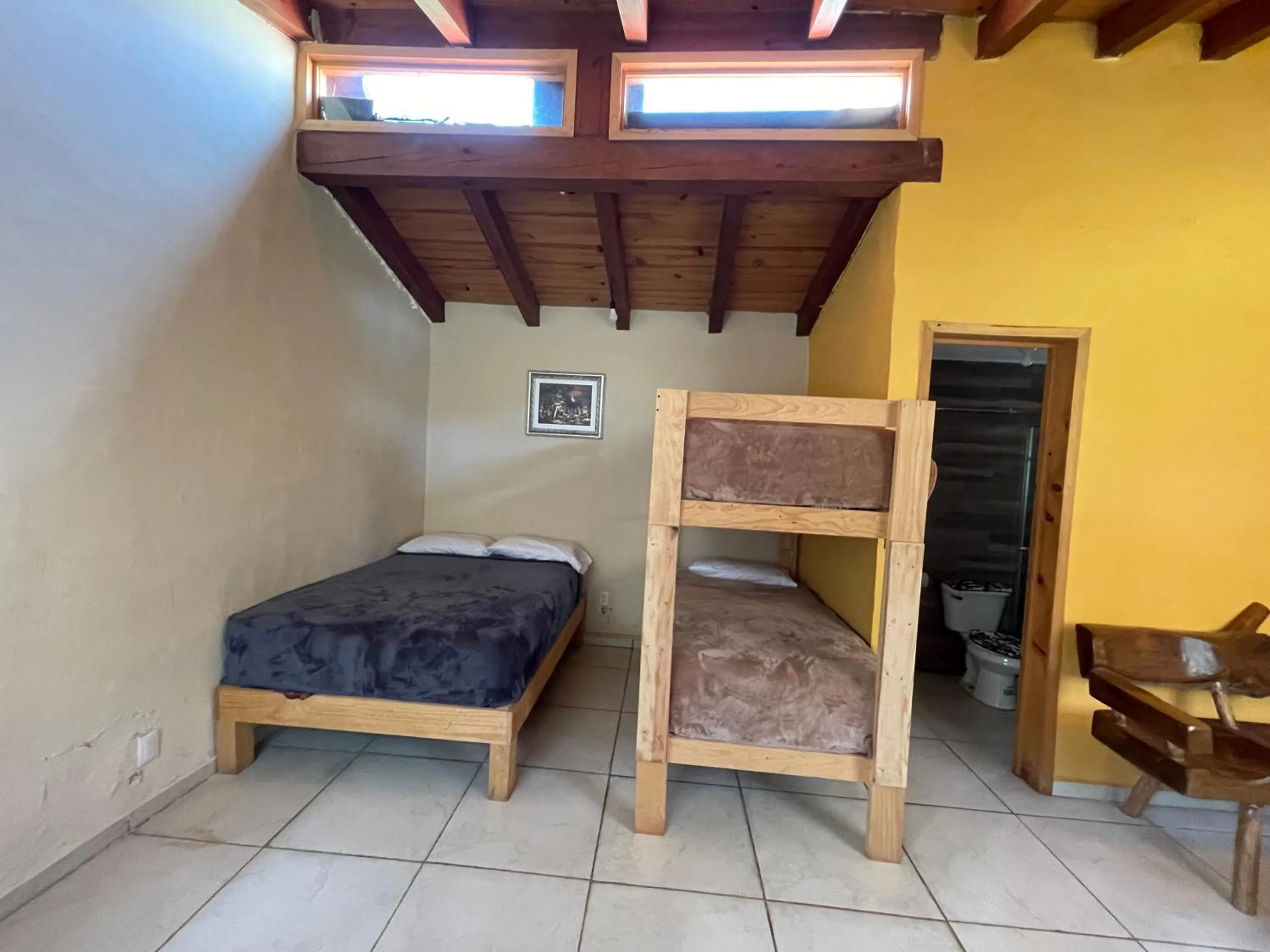 Property building, Bed in Los Pirineos