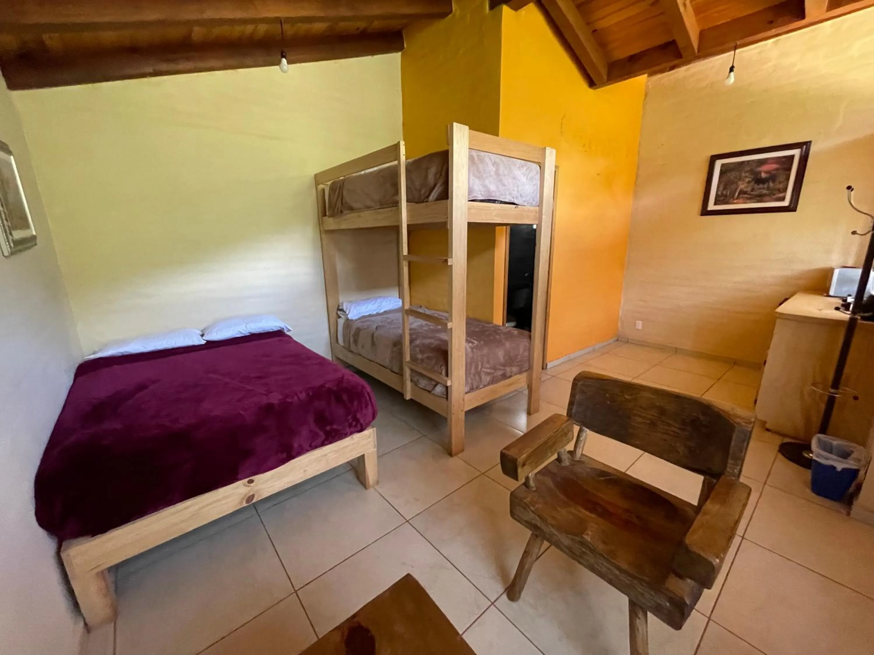 Photo of the whole room, Bed in Los Pirineos