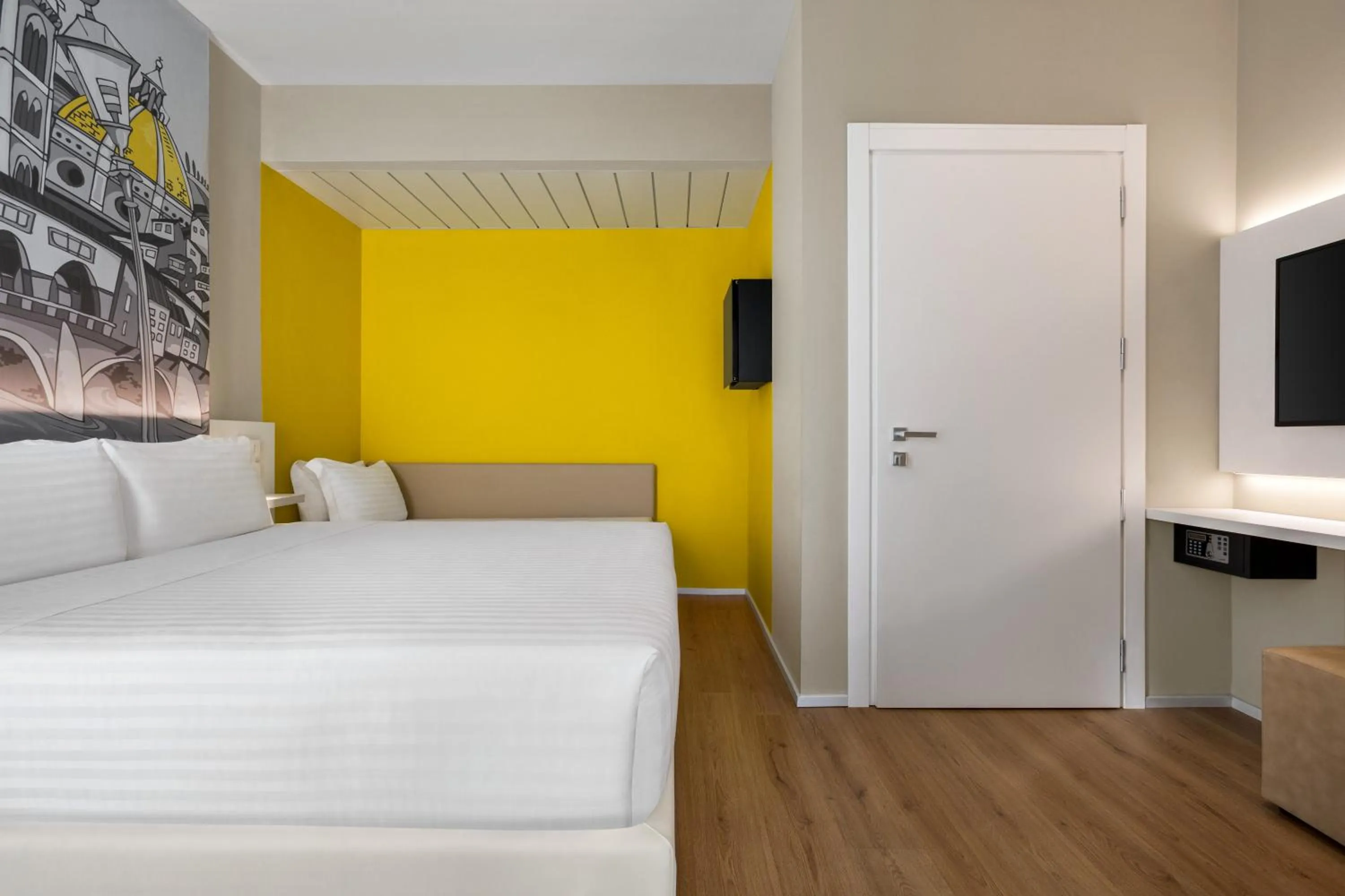 Bed in Wyndham Garden Florence