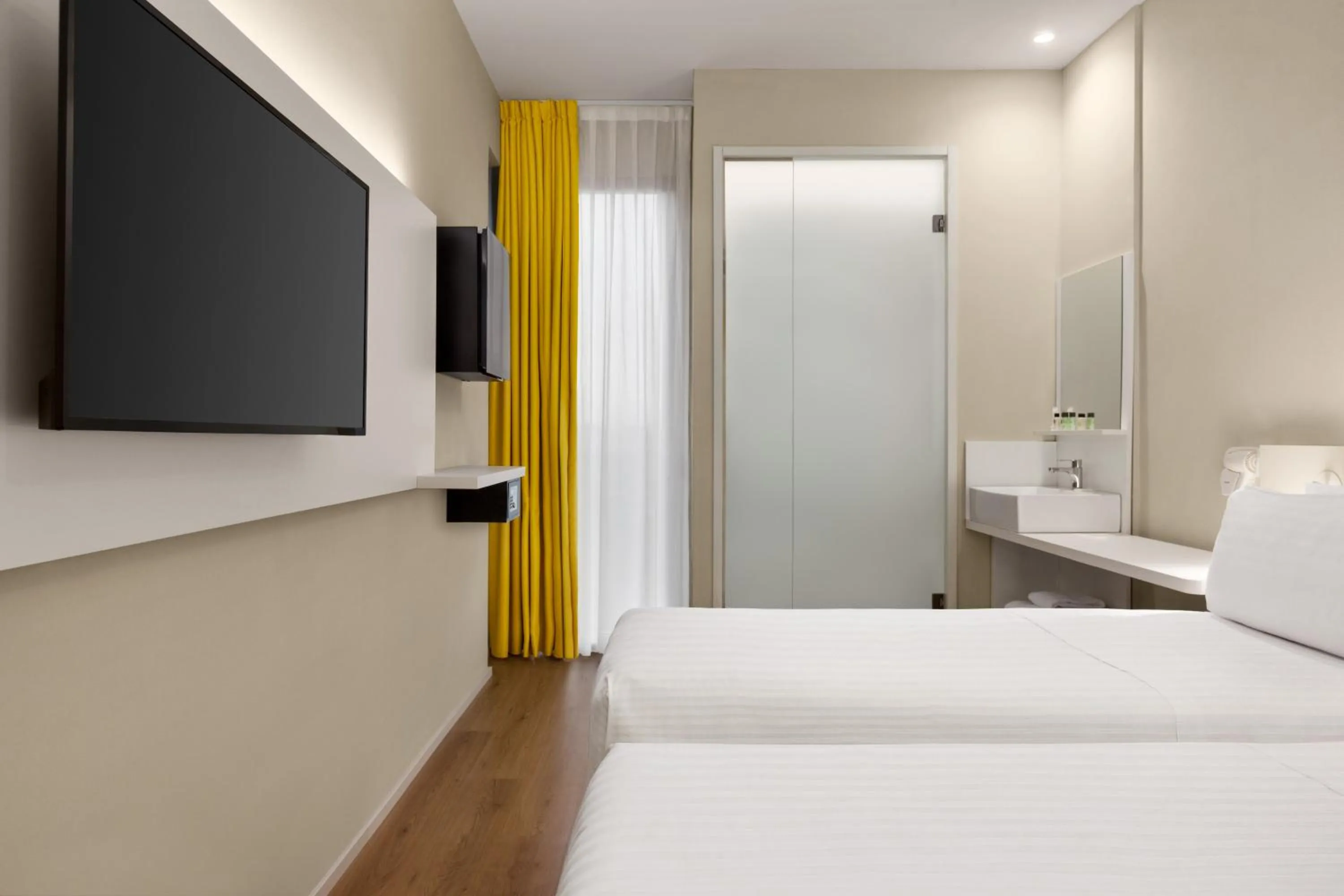 Bed in Wyndham Garden Florence