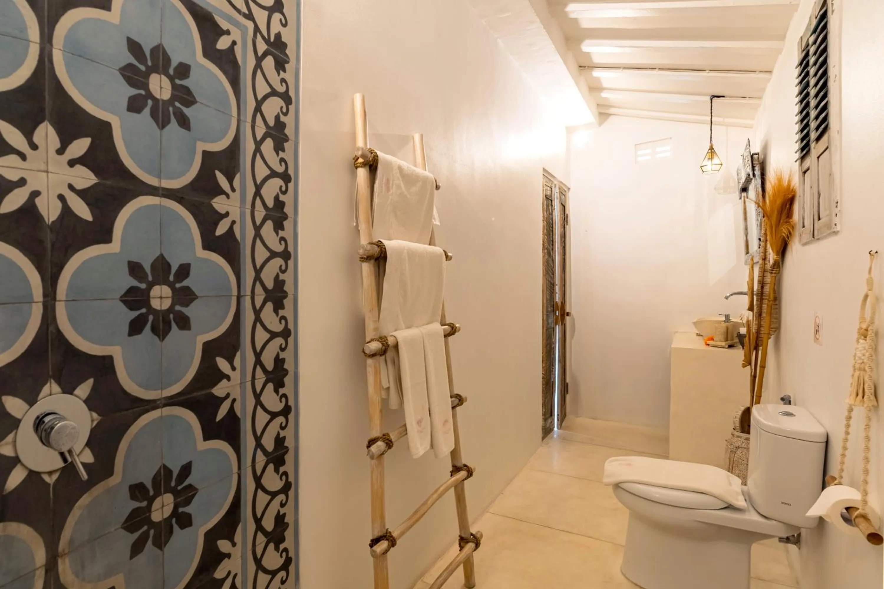 Bathroom in Atalaya Villas Nusa Penida - Adults only