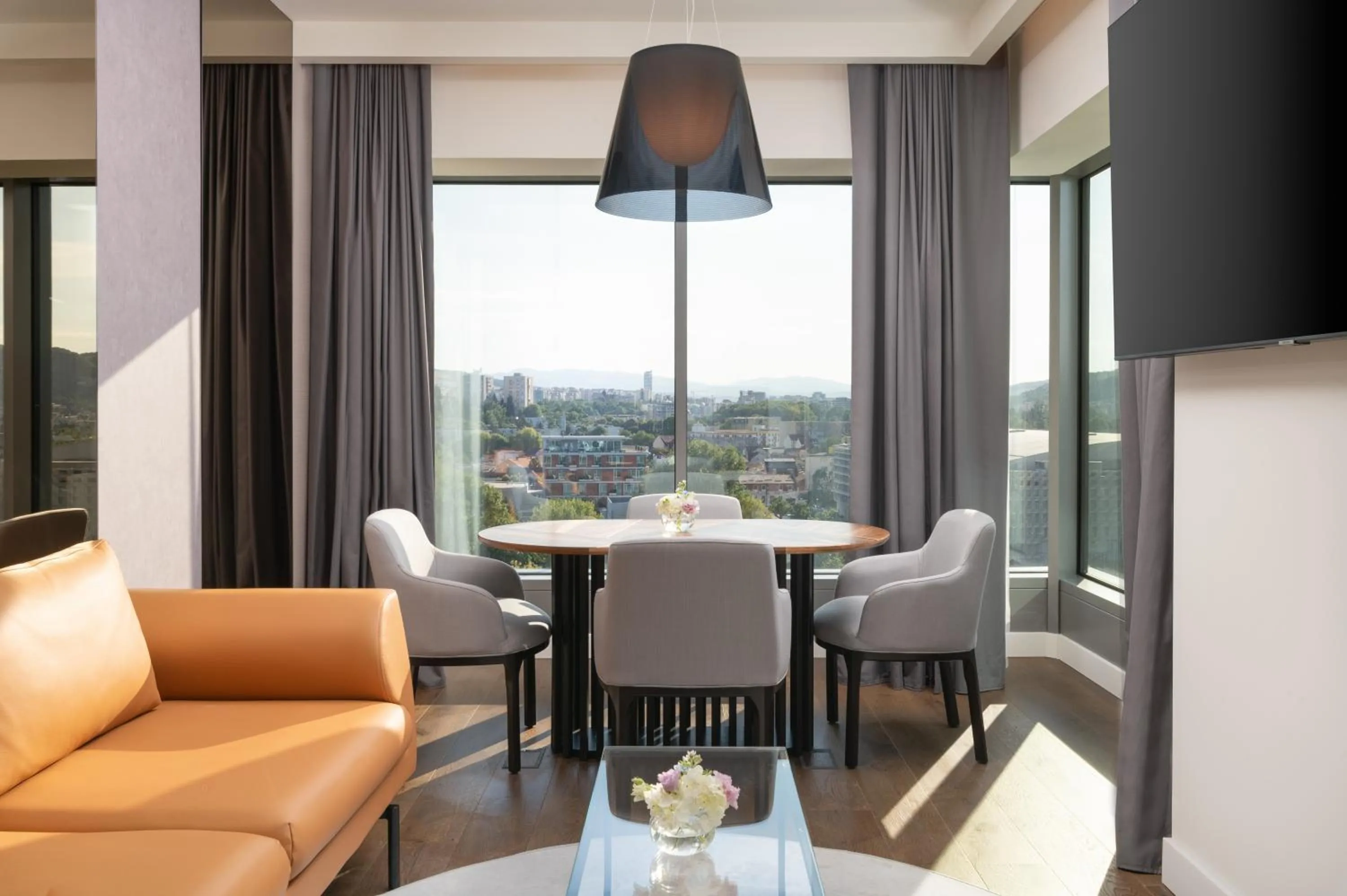 Living room in Radisson Blu Hotel, Cluj