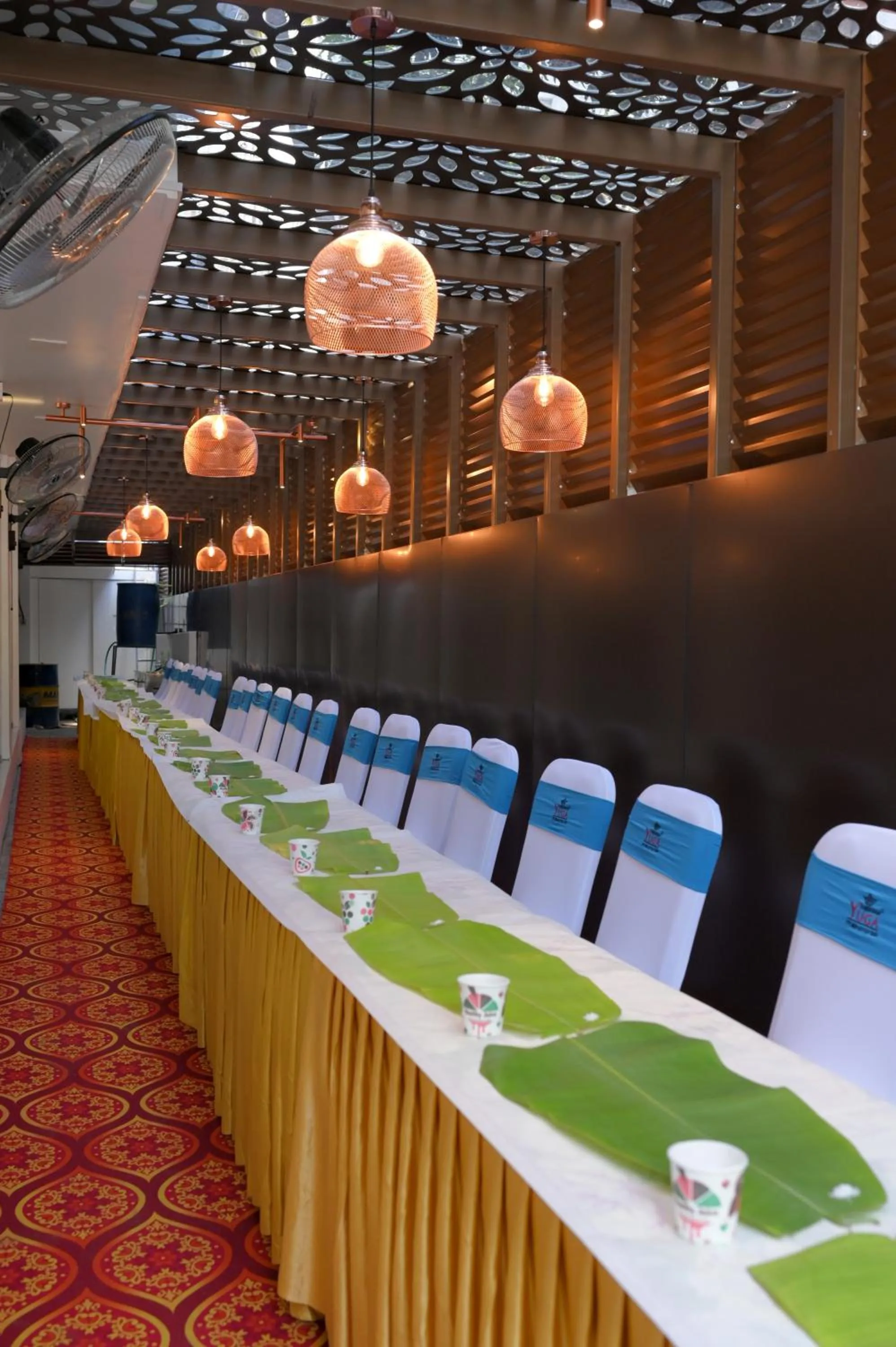 Restaurant/places to eat in Harivaram Yuga