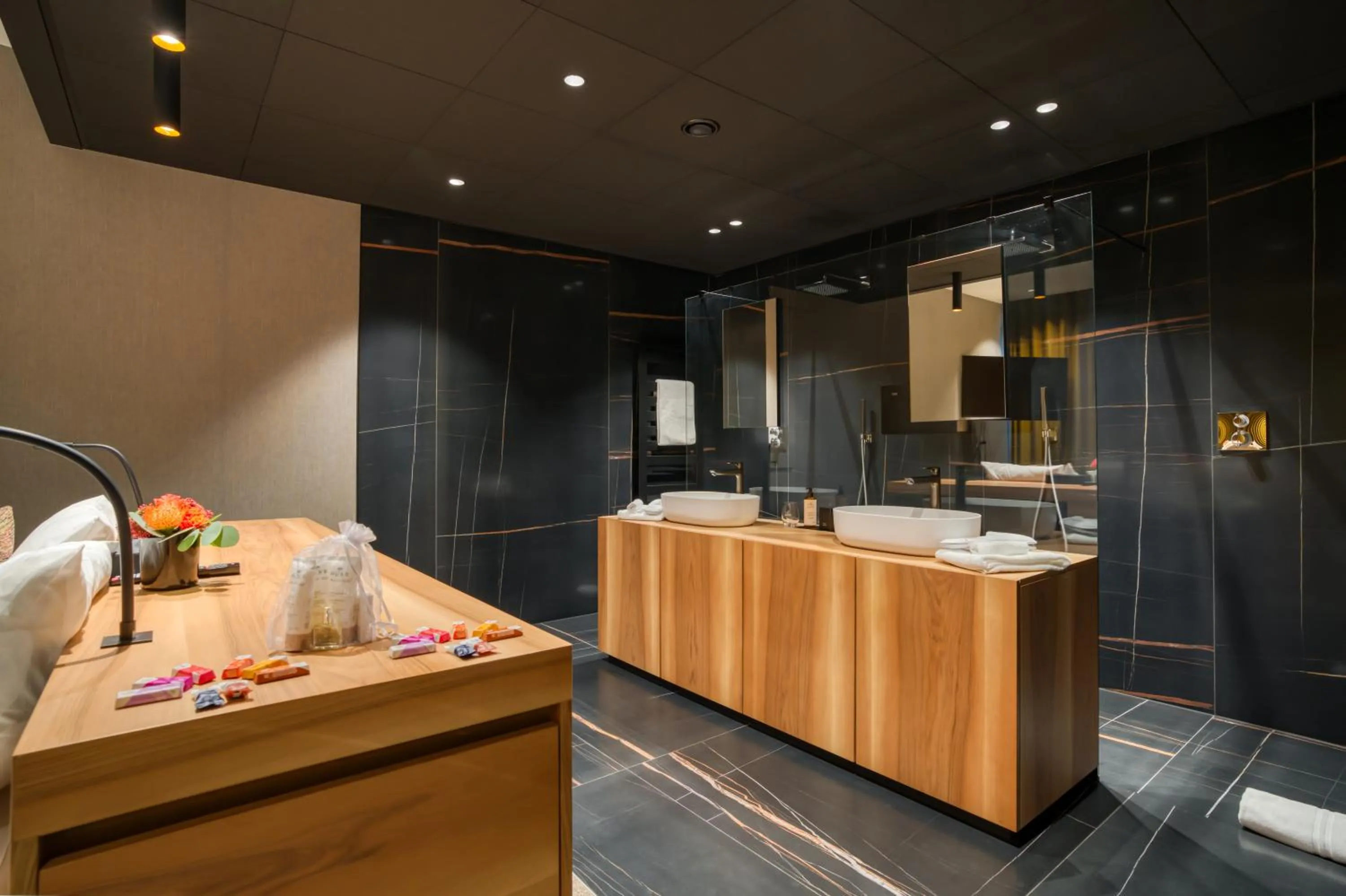 Bathroom in Aux Etangs - Hôtel