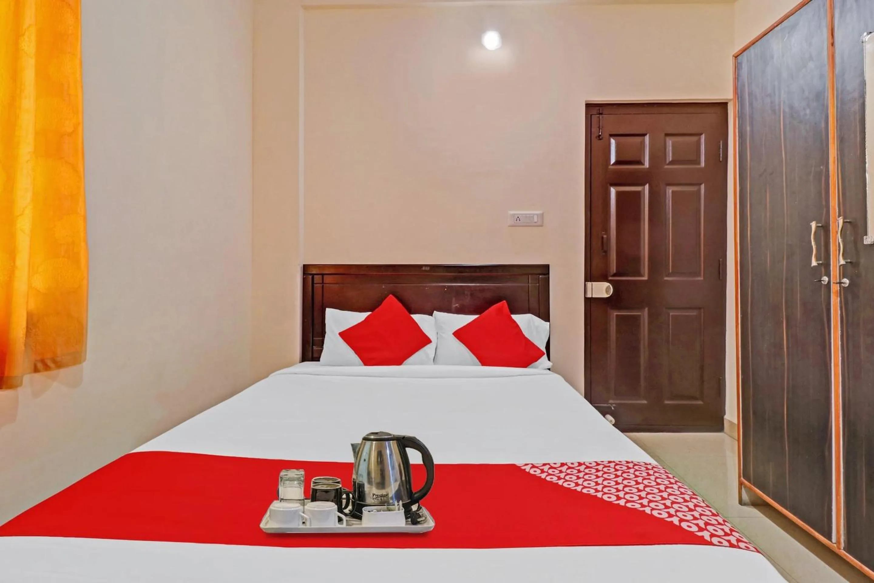 Bedroom, Bed in Super Hotel O Mn Residency Near Ragigudda Sri Prasanna Anjaneyaswamy Temple
