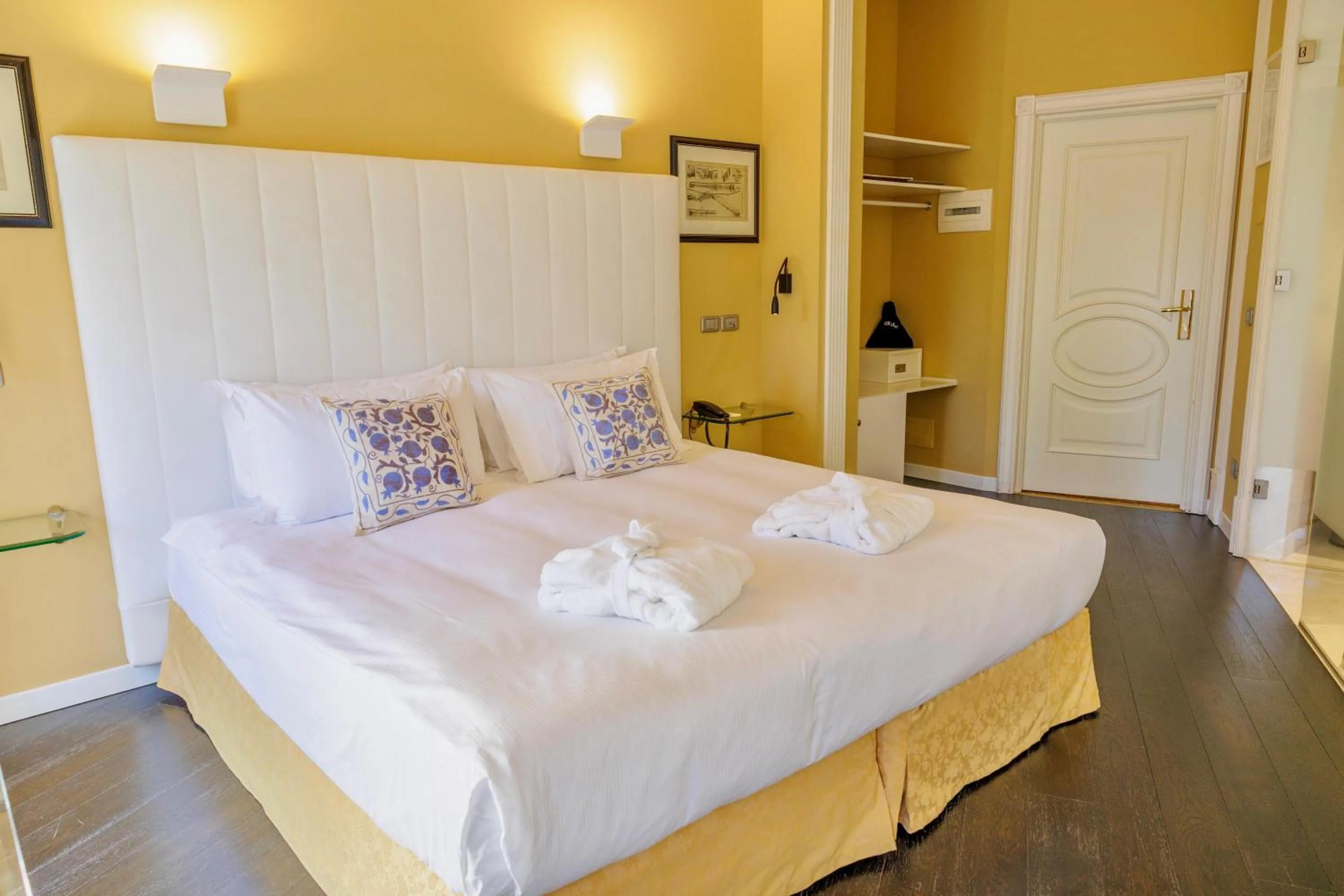 Bed in Greif Hotel & Spa