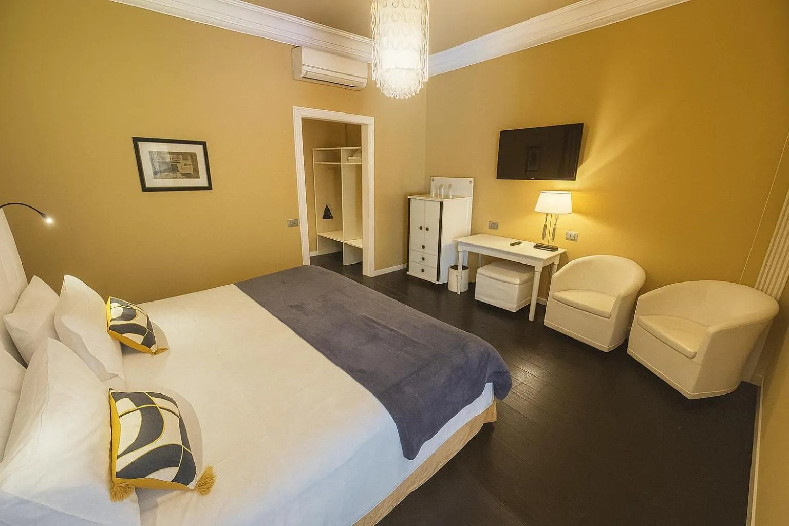 Bed in Greif Hotel & Spa