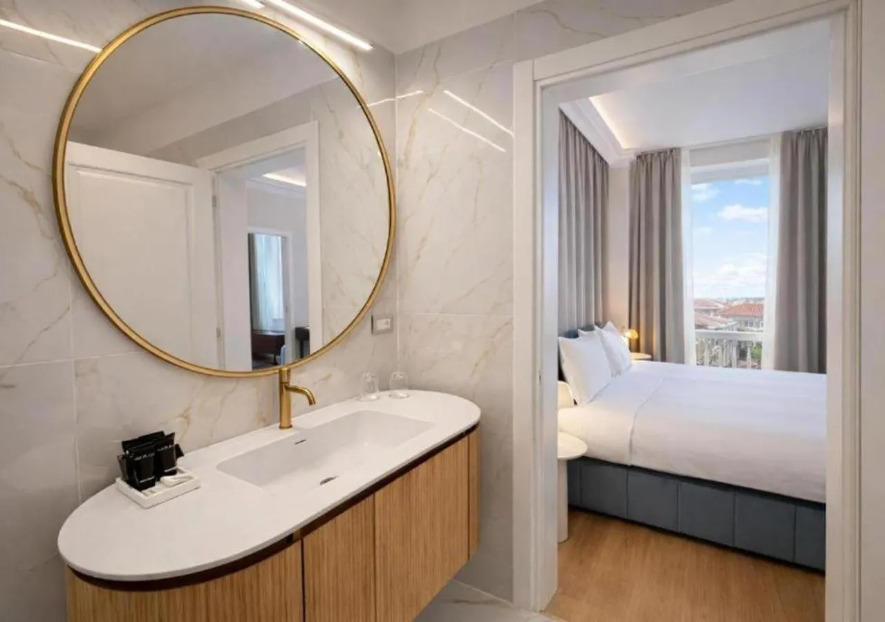 Photo of the whole room, Bed in Greif Hotel & Spa