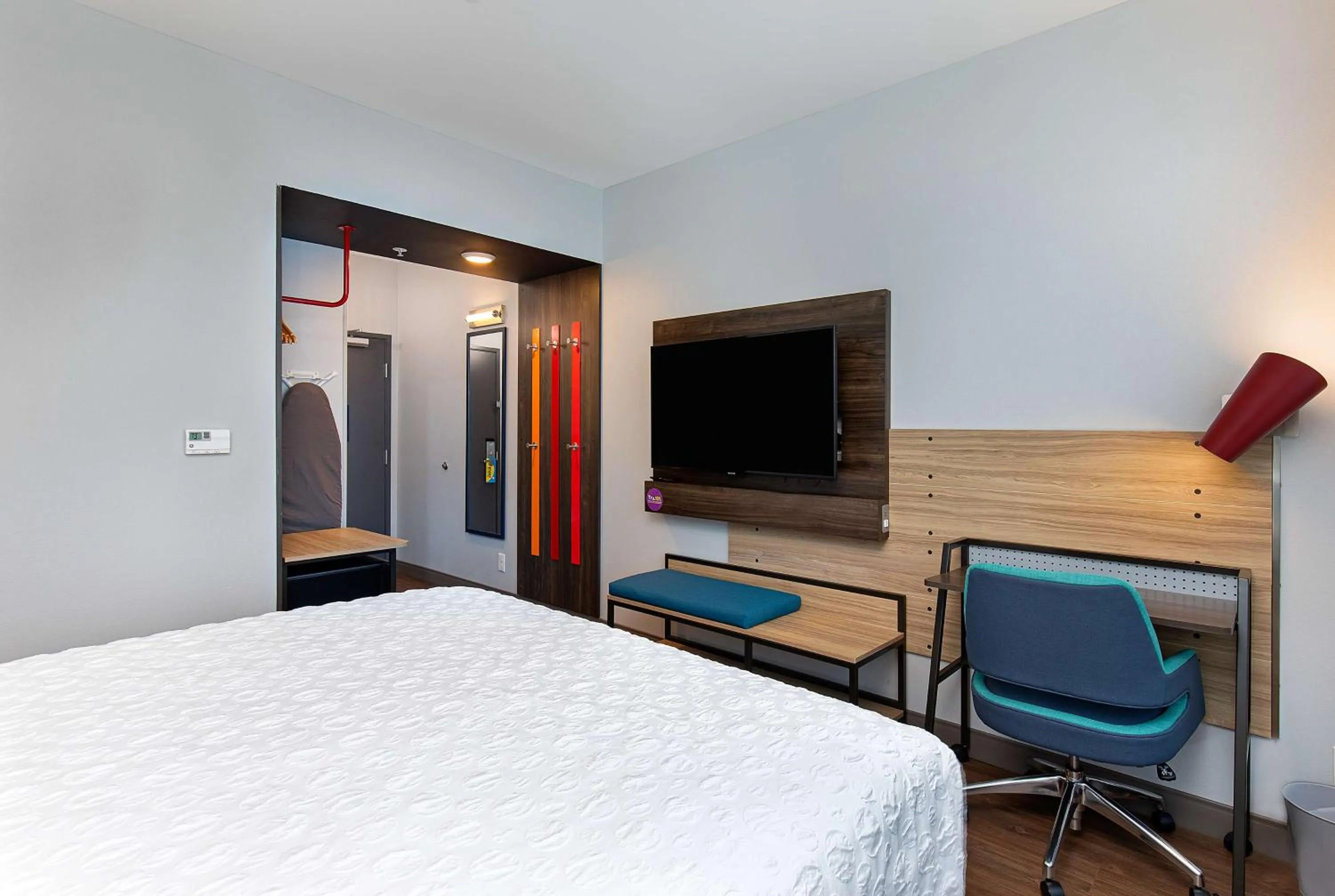 Bedroom, Bed in Tru By Hilton Lexington University Medical Center, Ky