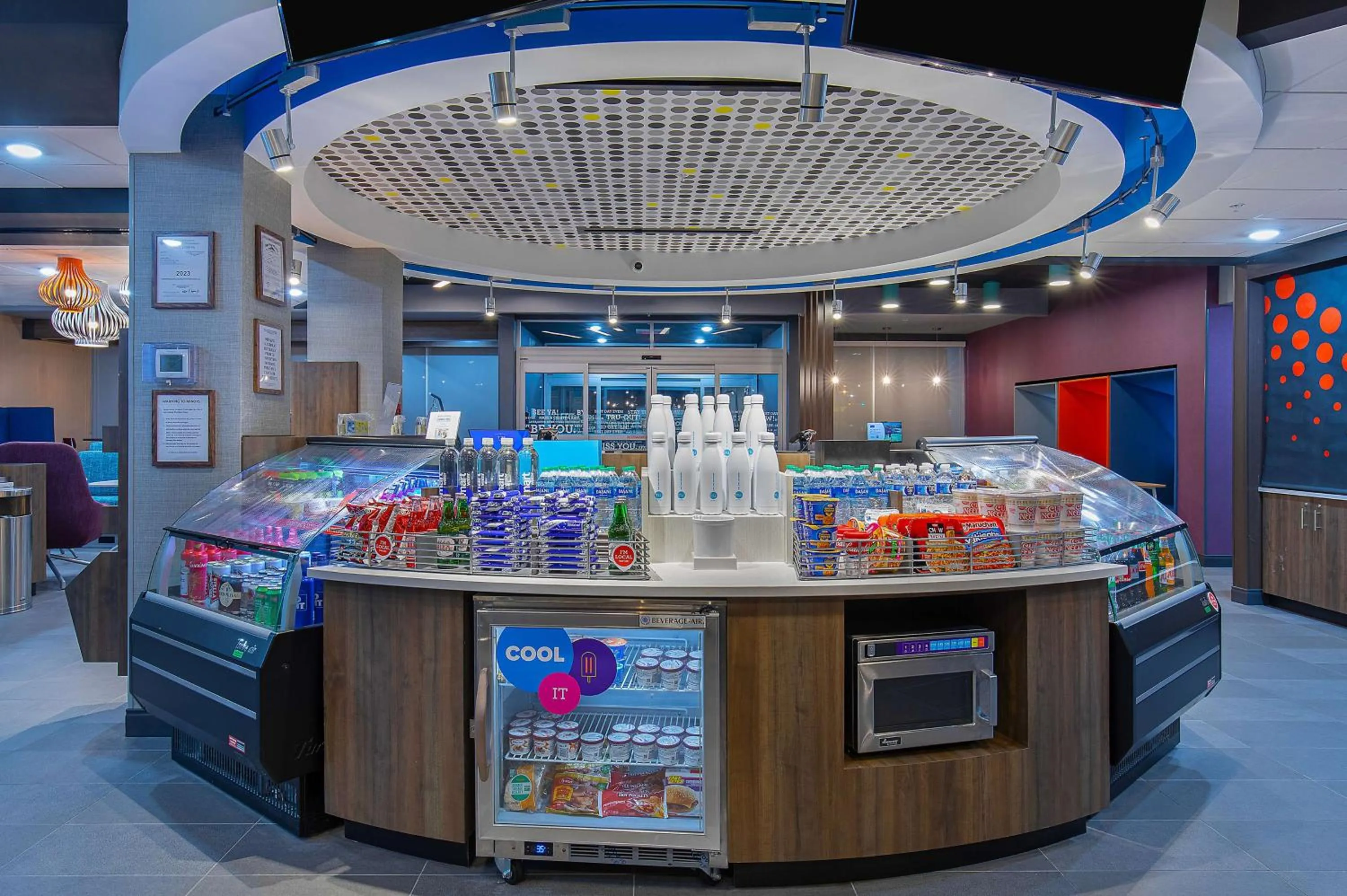 Restaurant/places to eat in Tru By Hilton Lexington University Medical Center, Ky