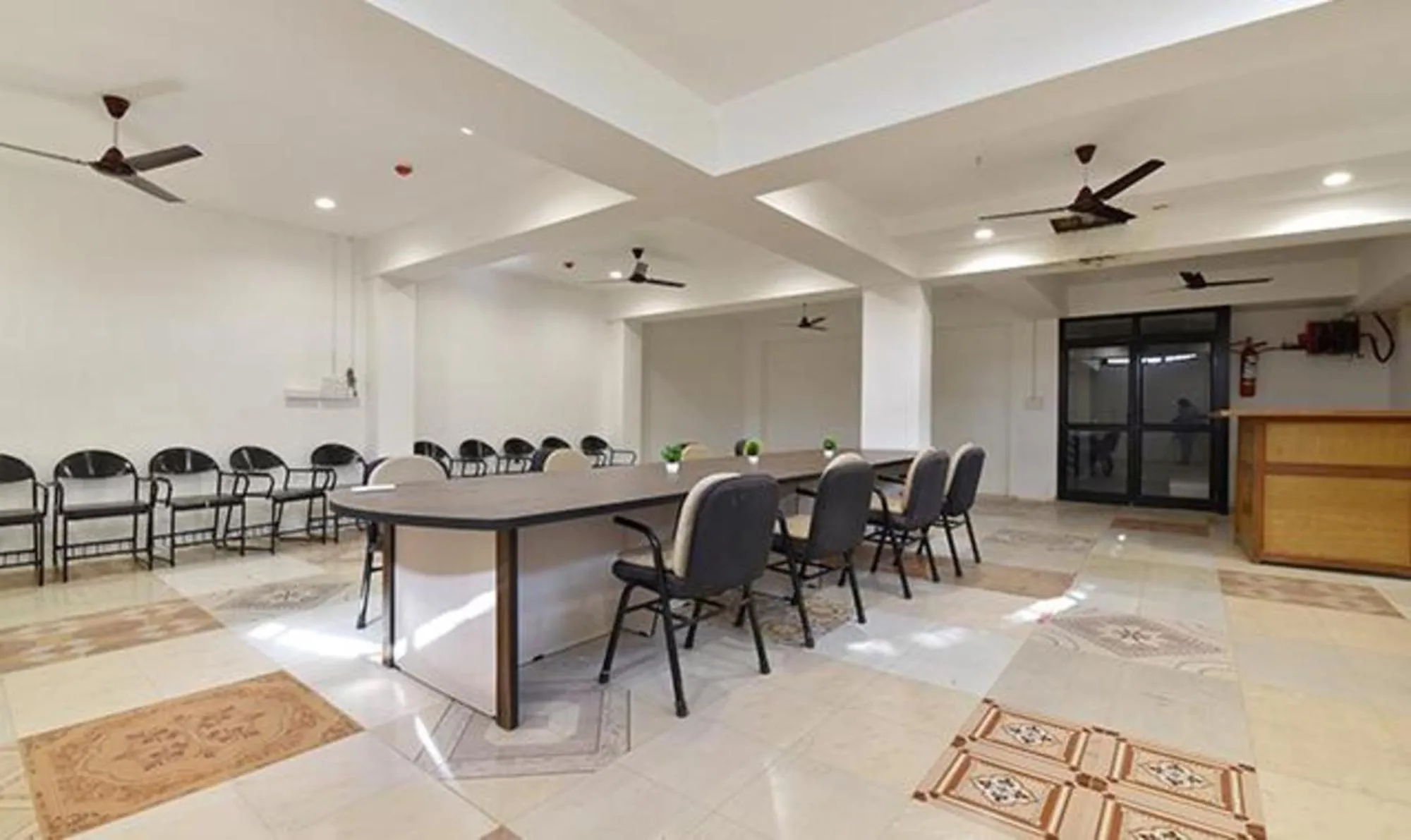 Meeting/conference room in Oriva Siddharth Corporate - Vavol, Gandhinagar