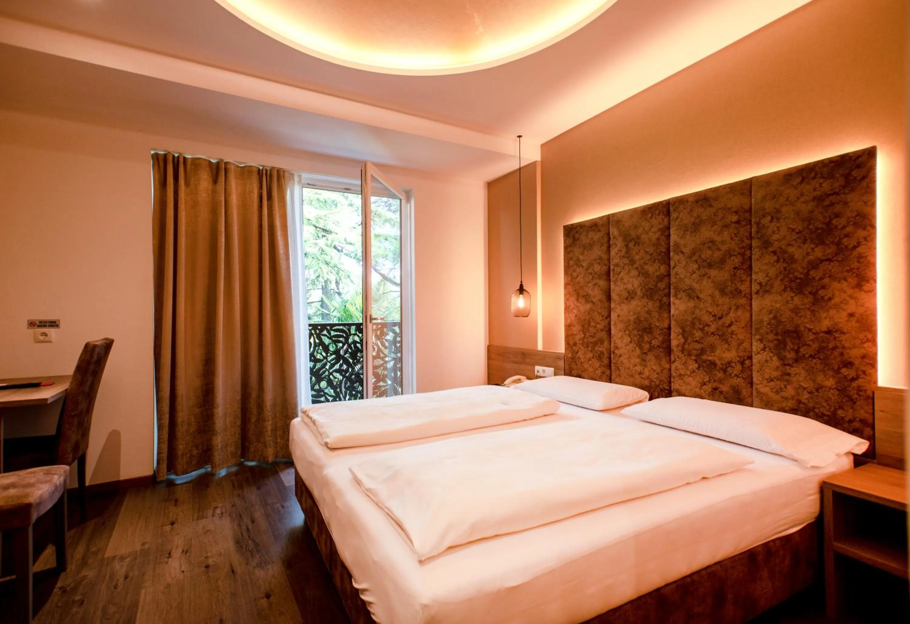 Bedroom, Bed in Hotel Chrys