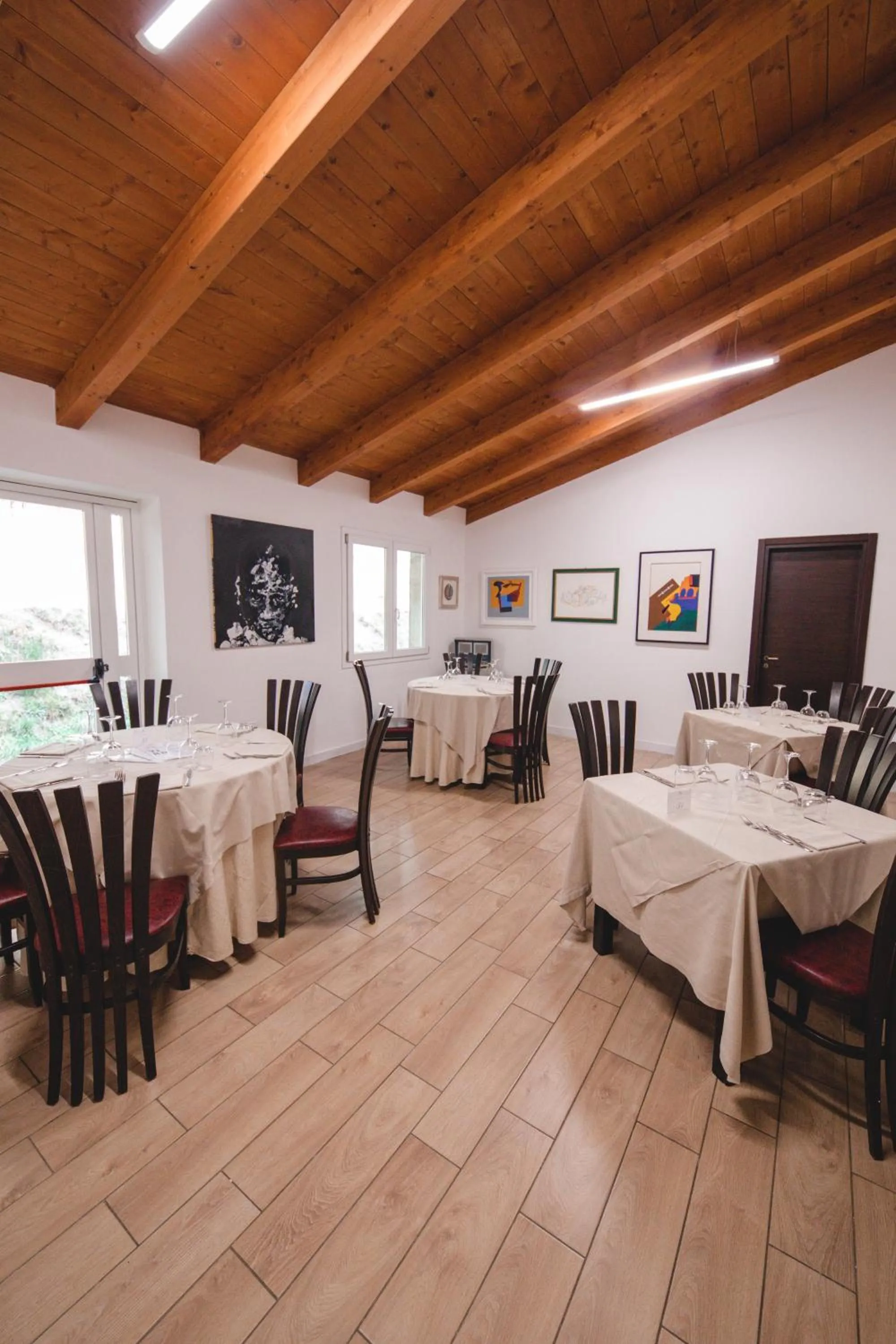 Restaurant/places to eat in Parco Hotel Granaro