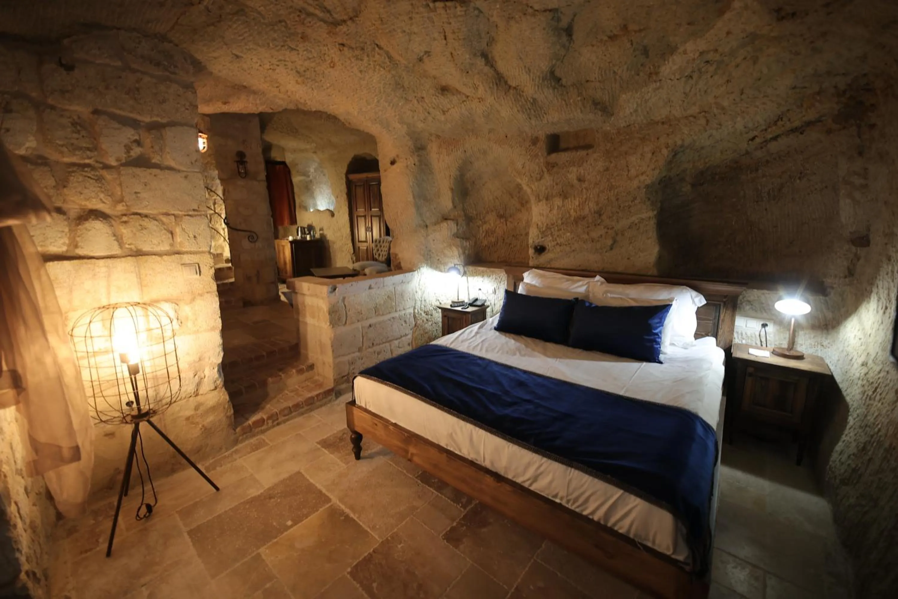 Bed in Ürgüp Cave Suites