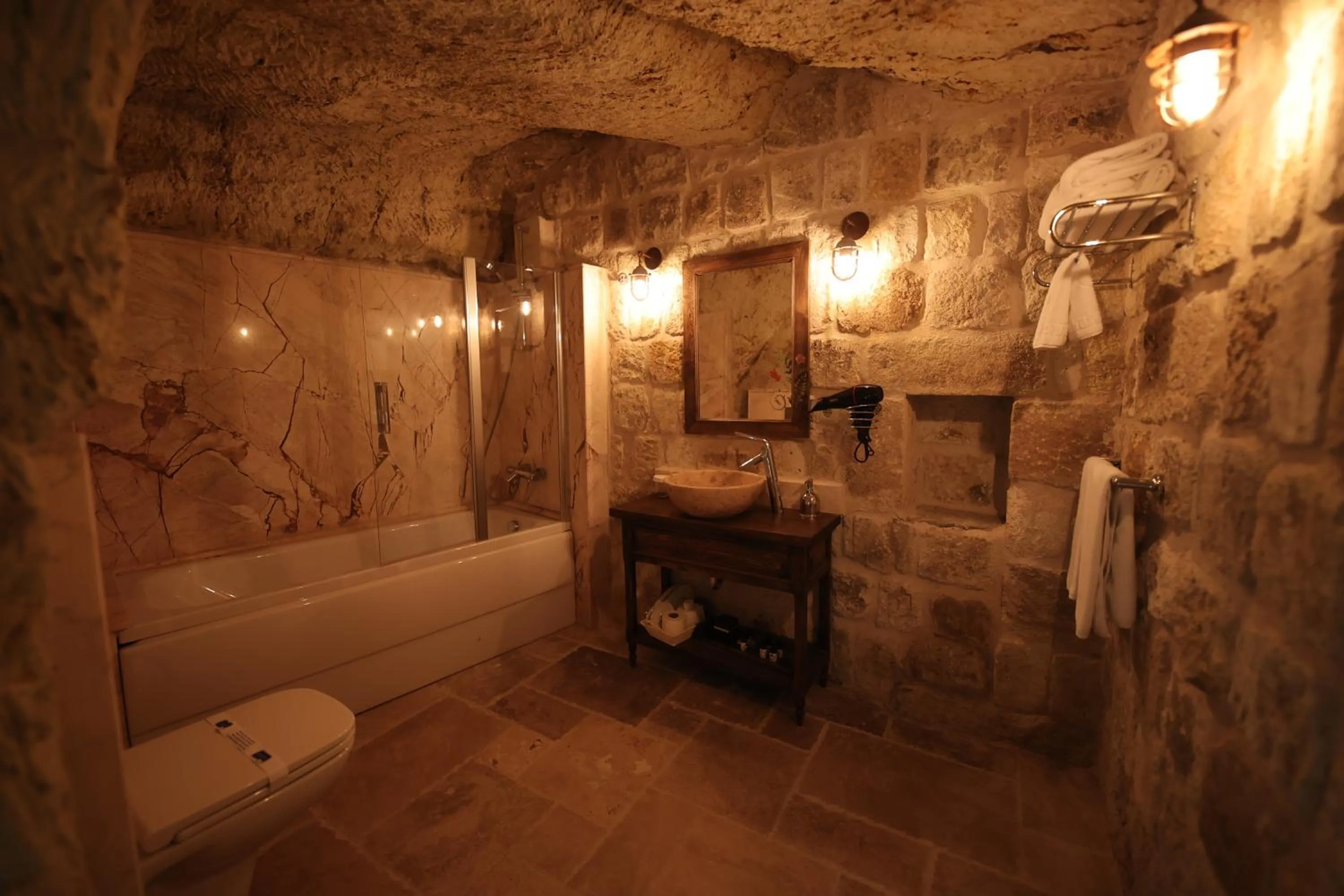 Bathroom in Ürgüp Cave Suites