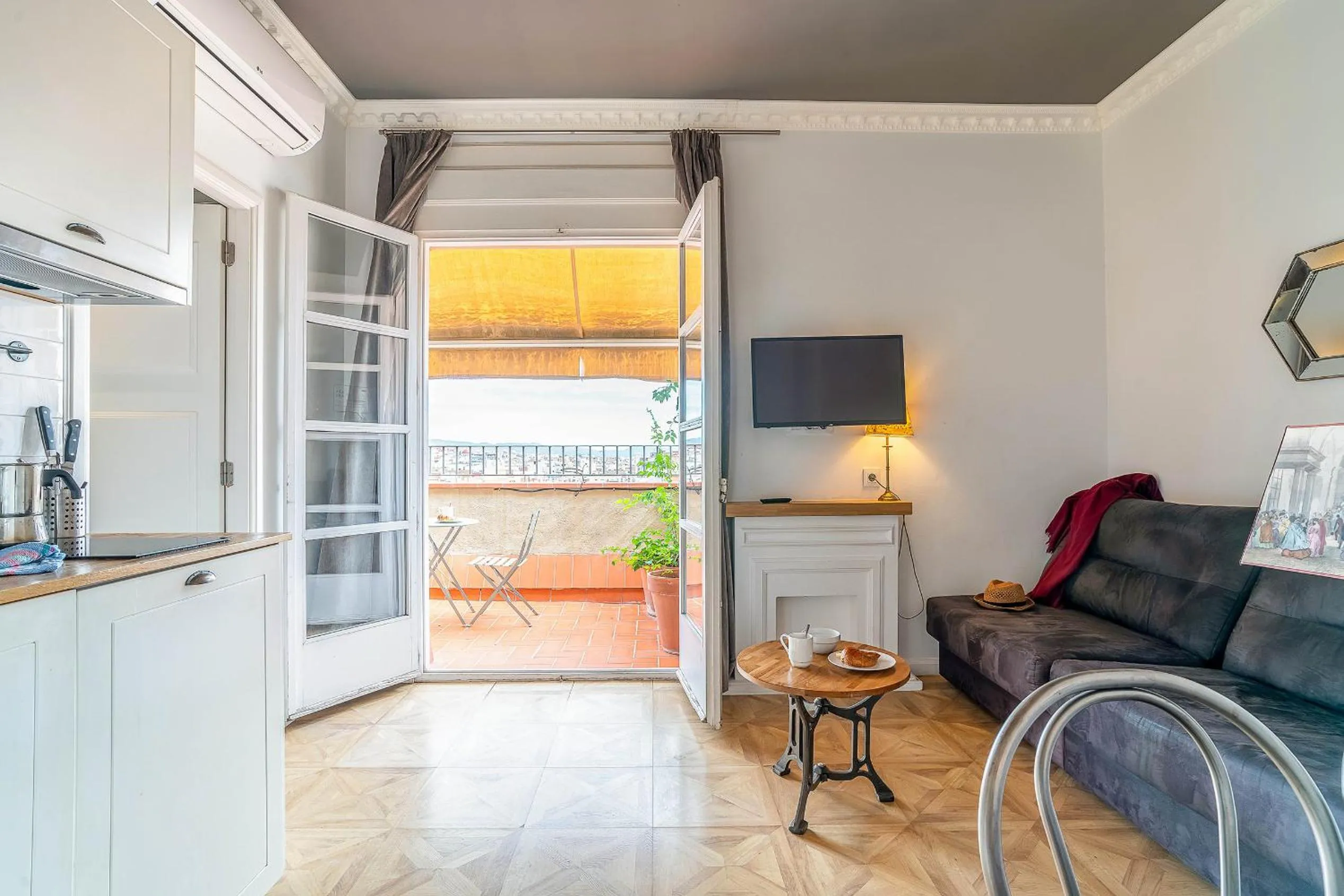 TV and multimedia in Casa Gracia Apartments