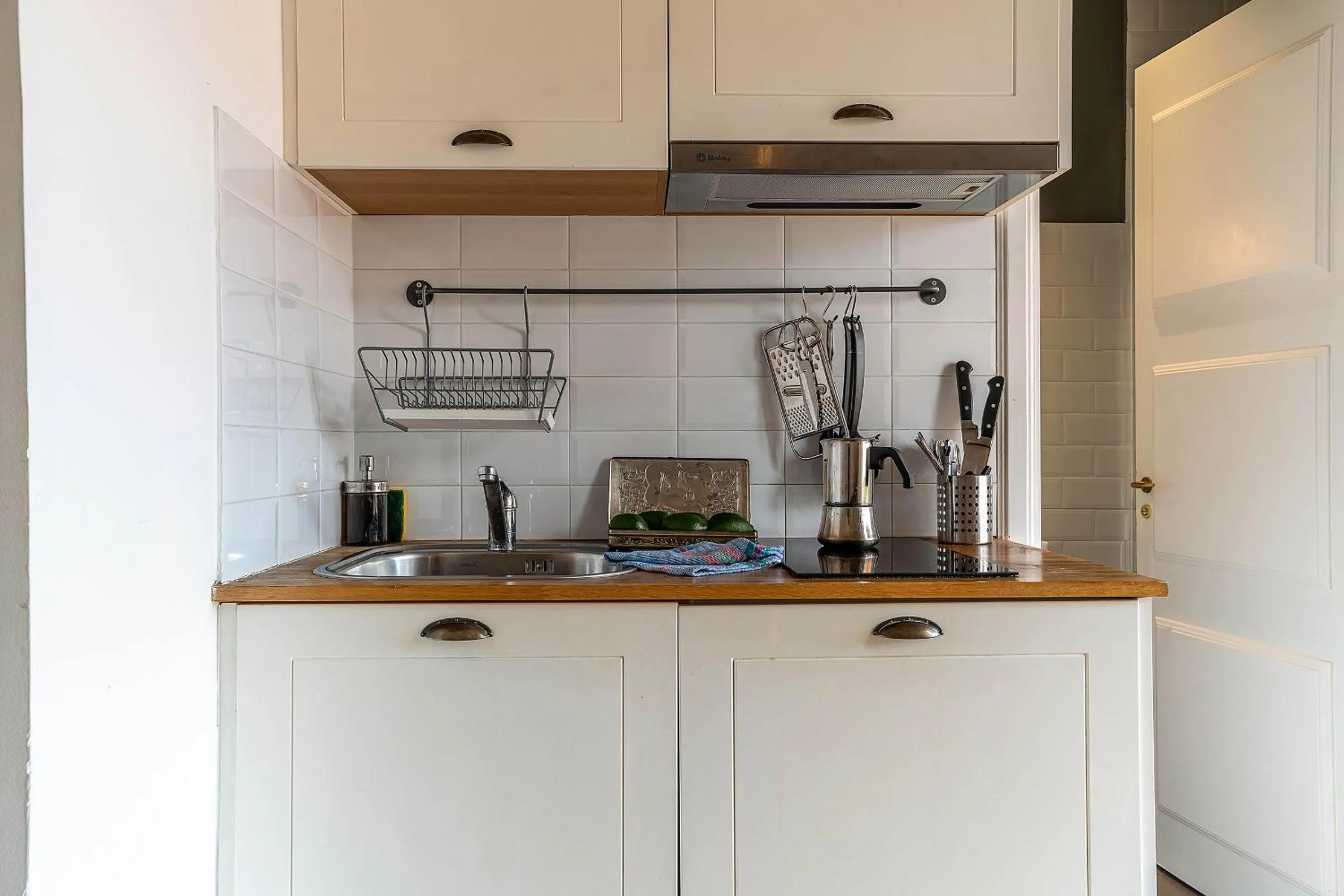 Kitchen or kitchenette in Casa Gracia Apartments