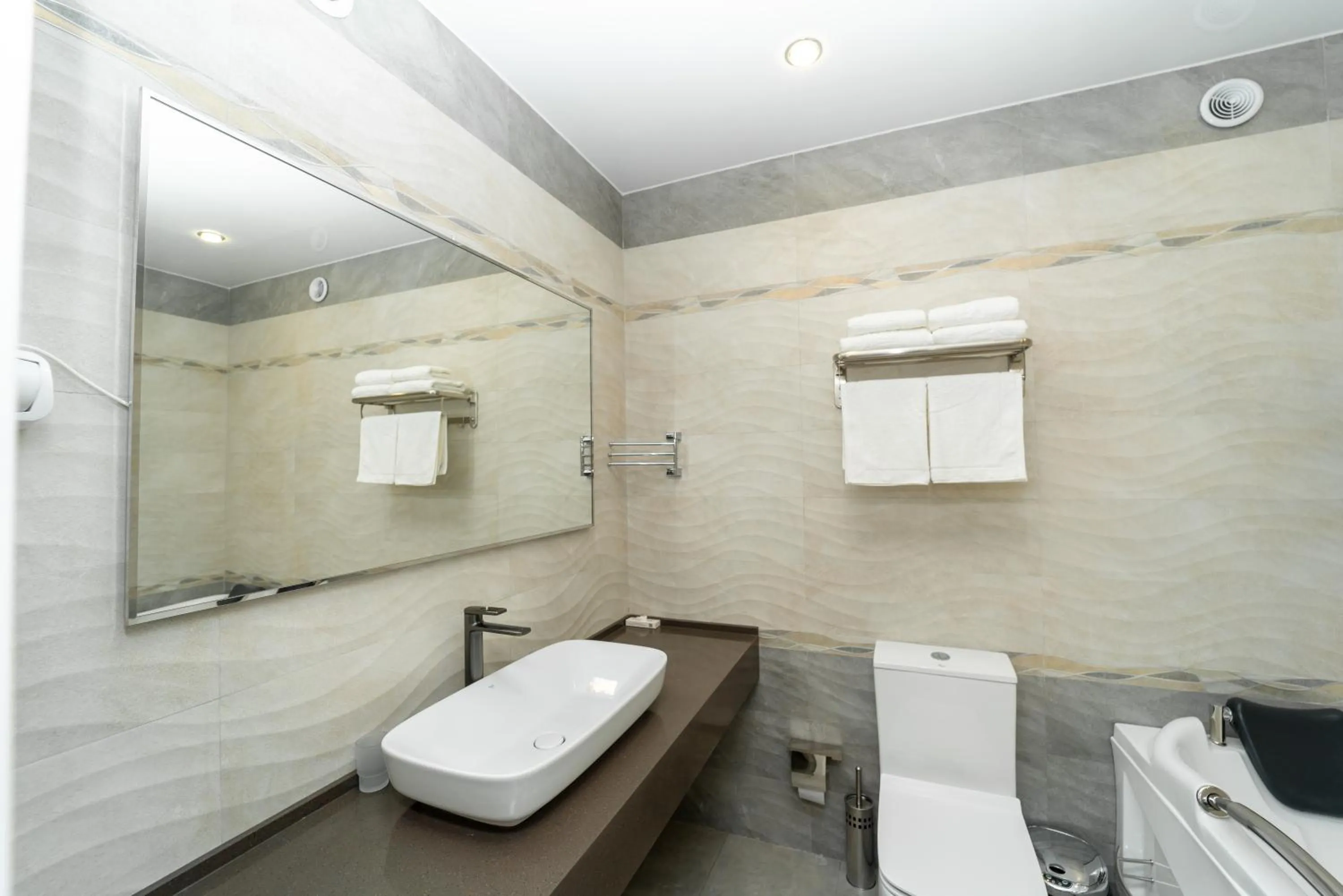 Bathroom in Shohjahon Palace Hotel & Spa