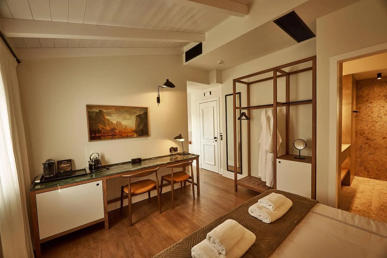 TV and multimedia, Bed in Regno Di Morea