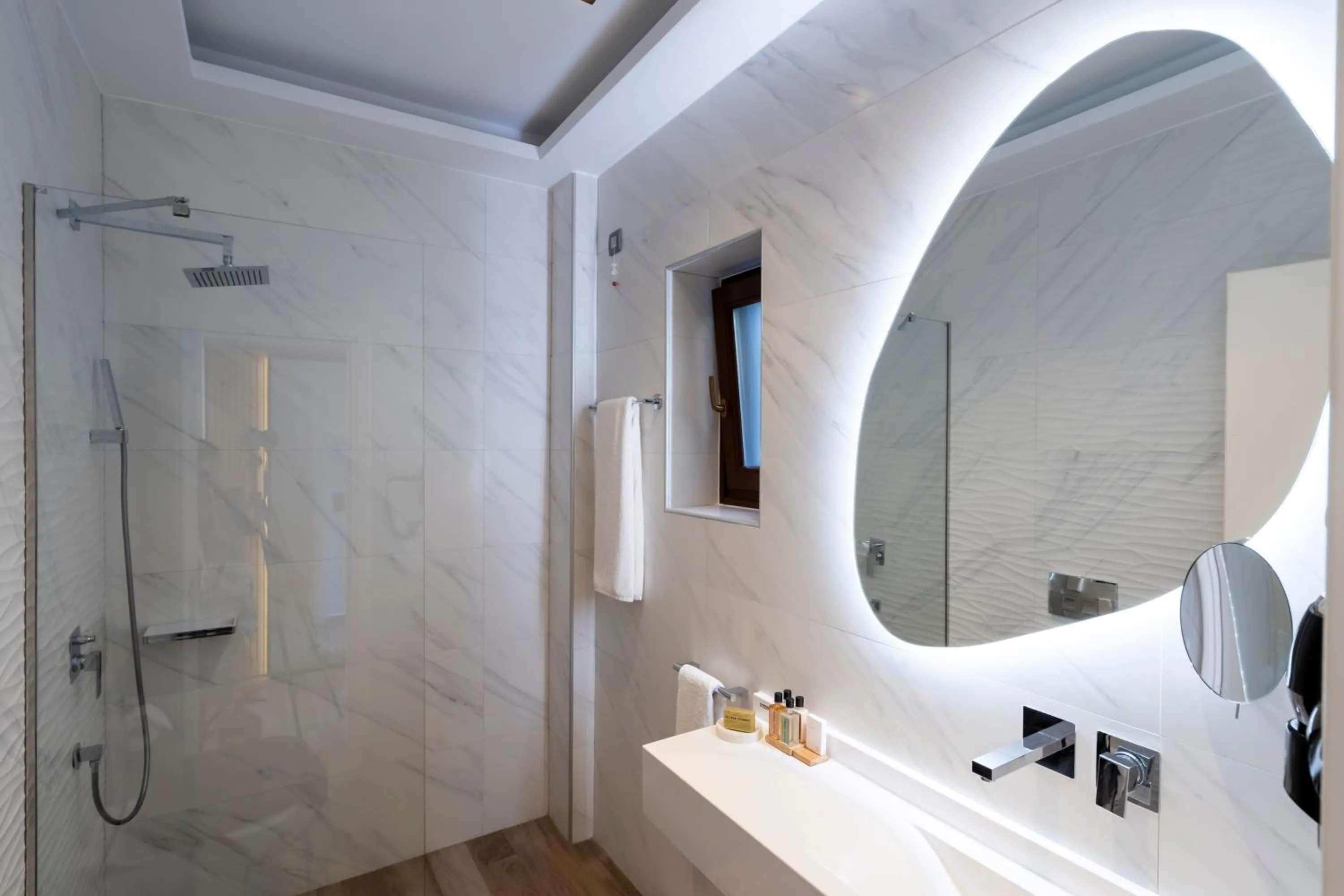 Shower in Manifest Boutique Hotel