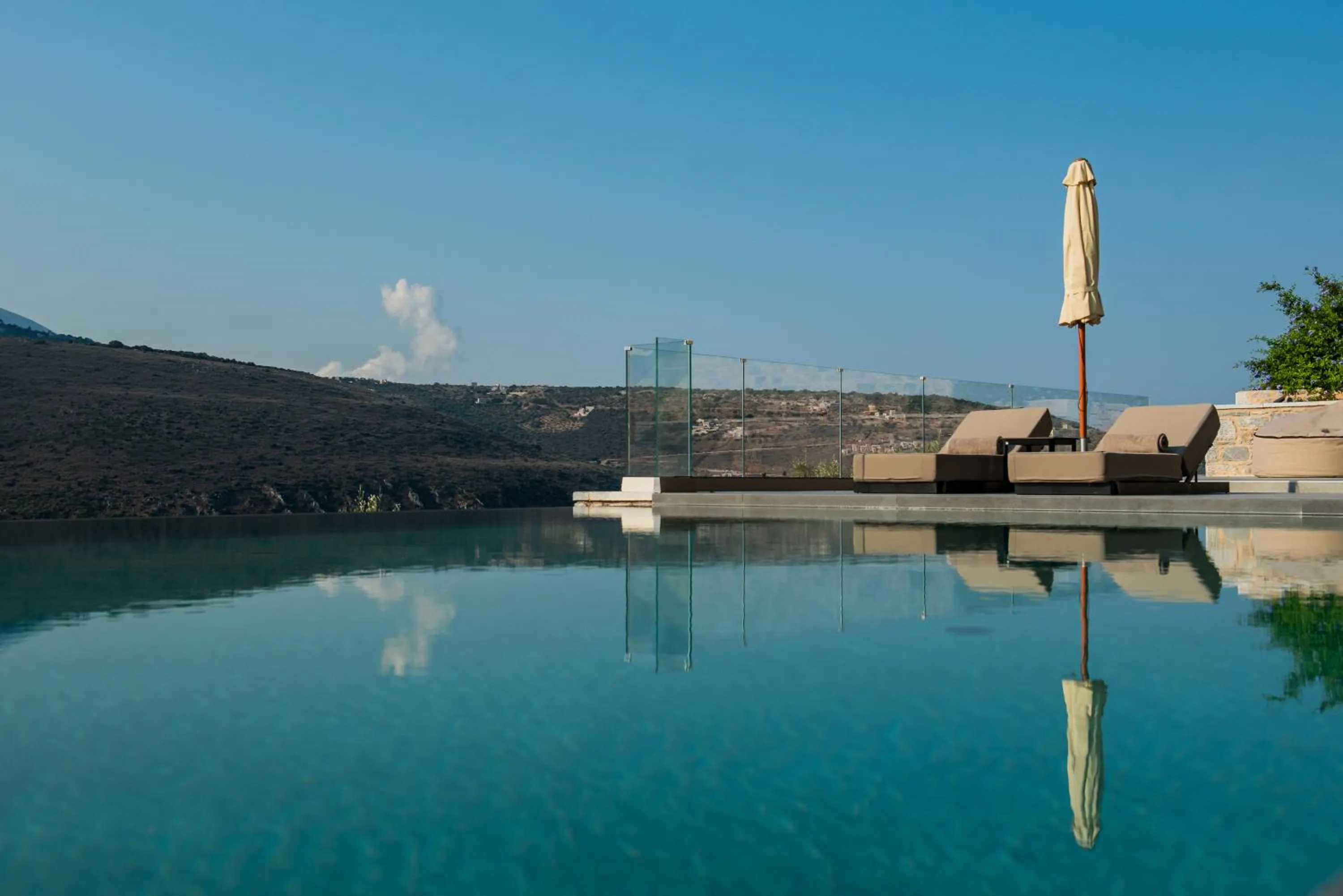 Swimming pool in Manifest Boutique Hotel
